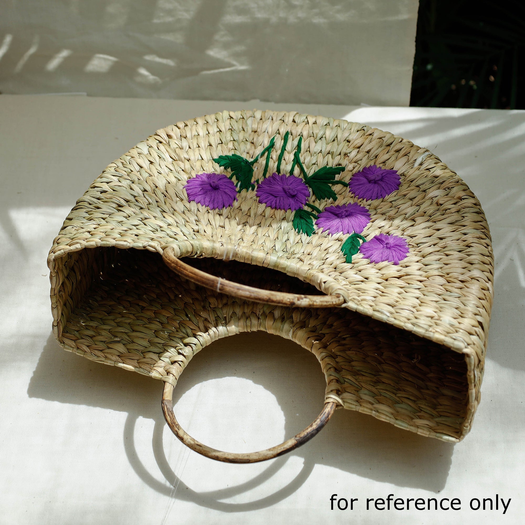 ITOKRI CRAFTS INITIATIVE Beige - Handcrafted Natural Water Reed Embroidered Hand Bag - view 4