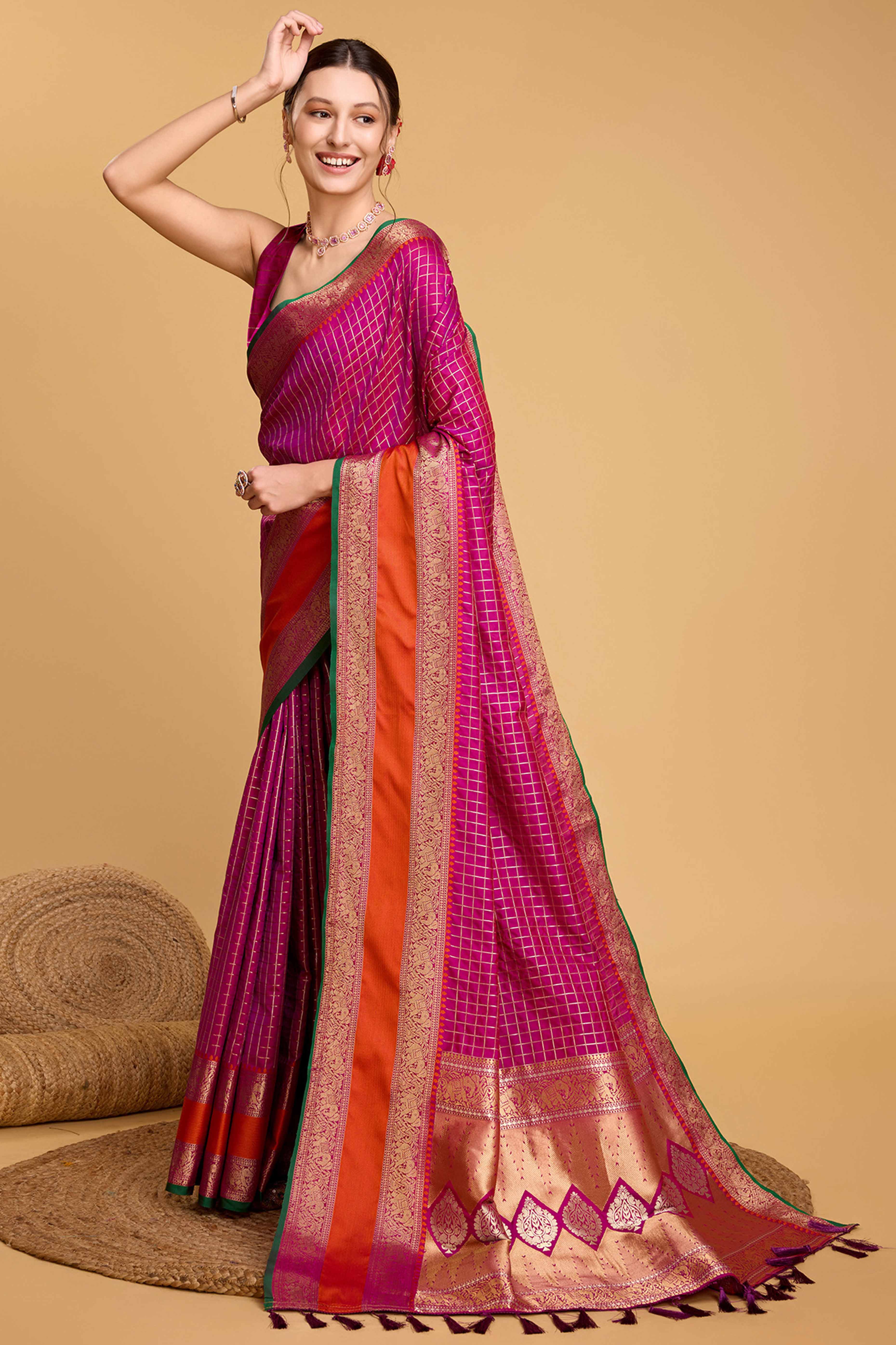 Peachmode Magenta Zari Weaving Banarasi Silk Saree - view 4
