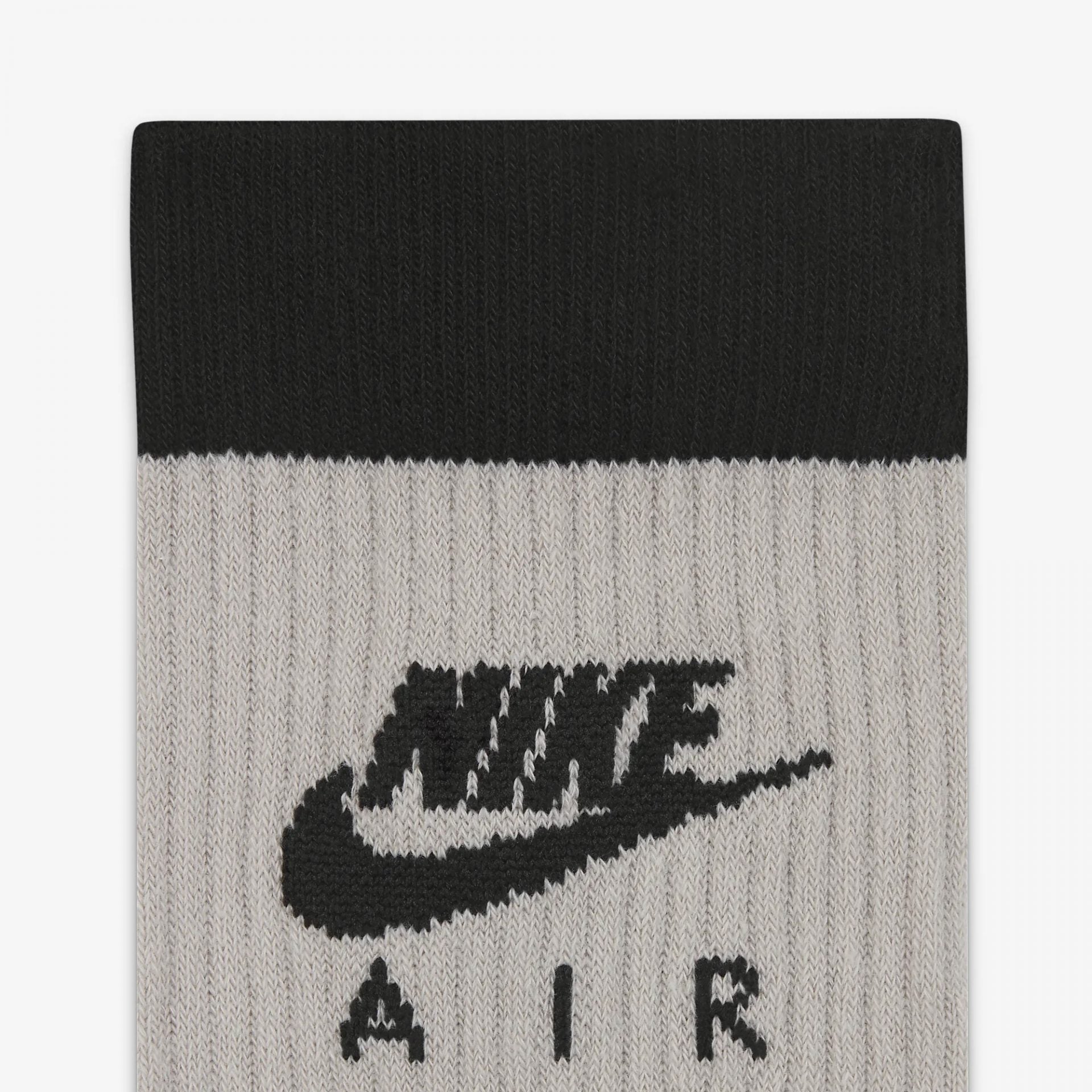 Essential crew socks – Nike | EVERYDAY ESSENTIAL { CREW SOCKS