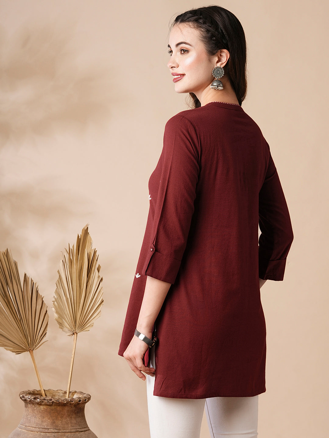 Fashor Solid Resham & Beads Embroidered High-Low Hem Kurti - Red - view 6