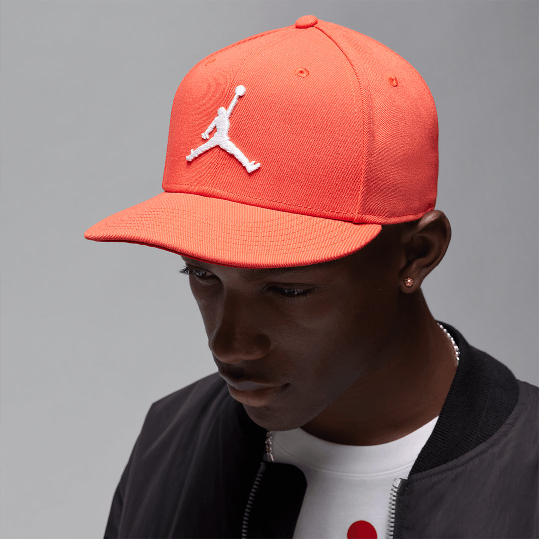 Jordan | JUMPMAN PRO ADJUSTABLE CAP { LOBSTER/GYM RED/WHITE - view 2