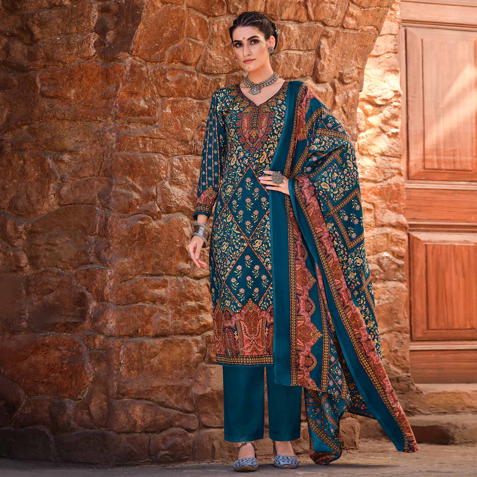 Peachmode Morpich Floral Digital Printed Pashmina Salwar Suit