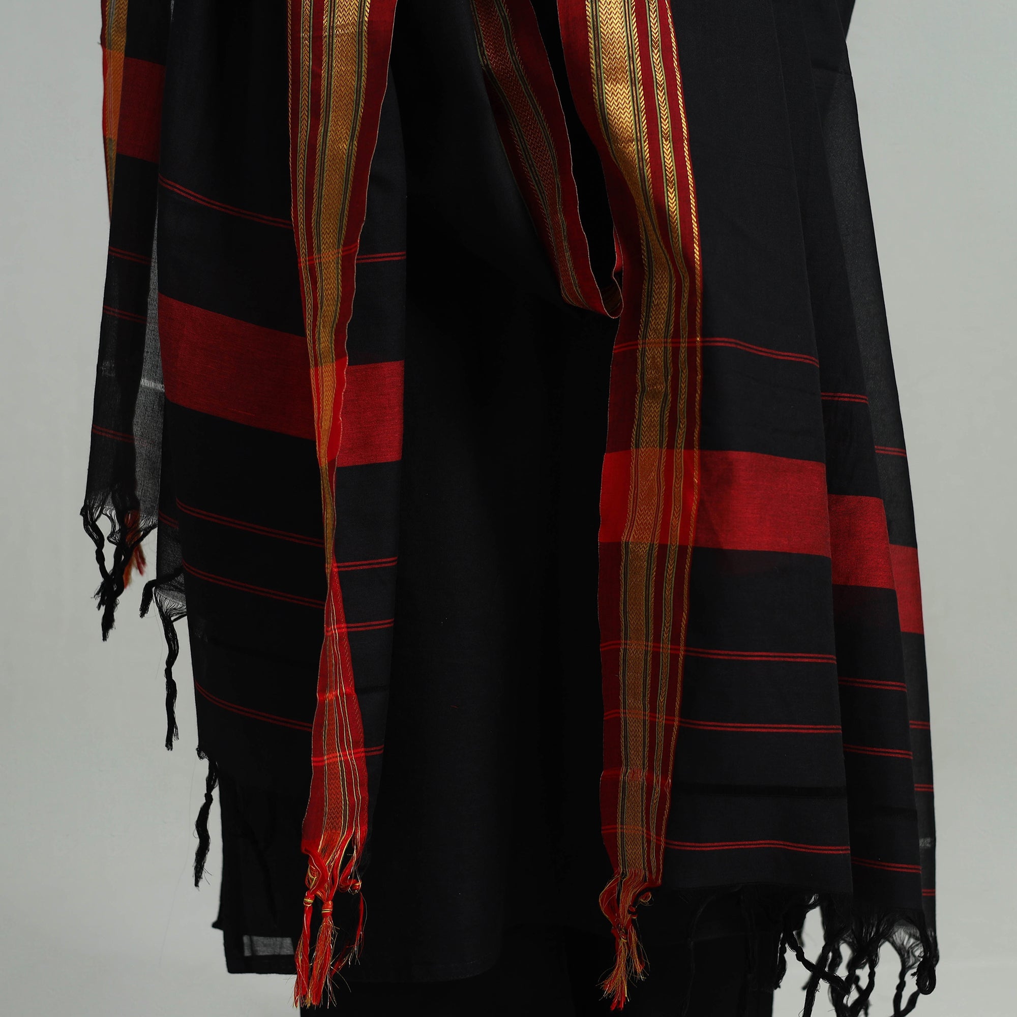 ITOKRI CASUALS Black - Cotton Dharwad Kurta Set with Palazzo & Dupatta 30 - view 6