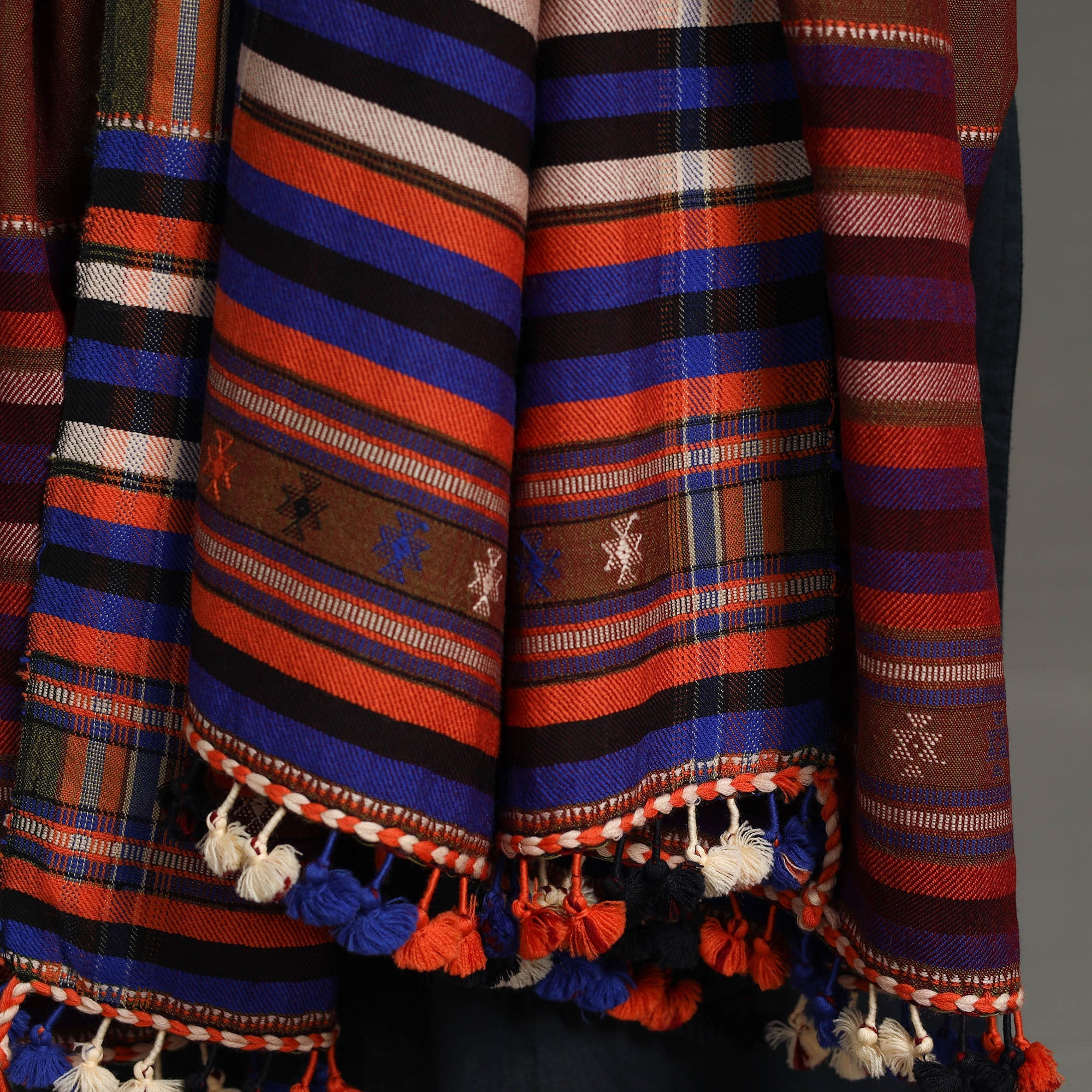 VANKAR BHIMJI KANJI Brown - Kutch Embroidery Mirror Work Handwoven Woolen Shawl 05 - view 4