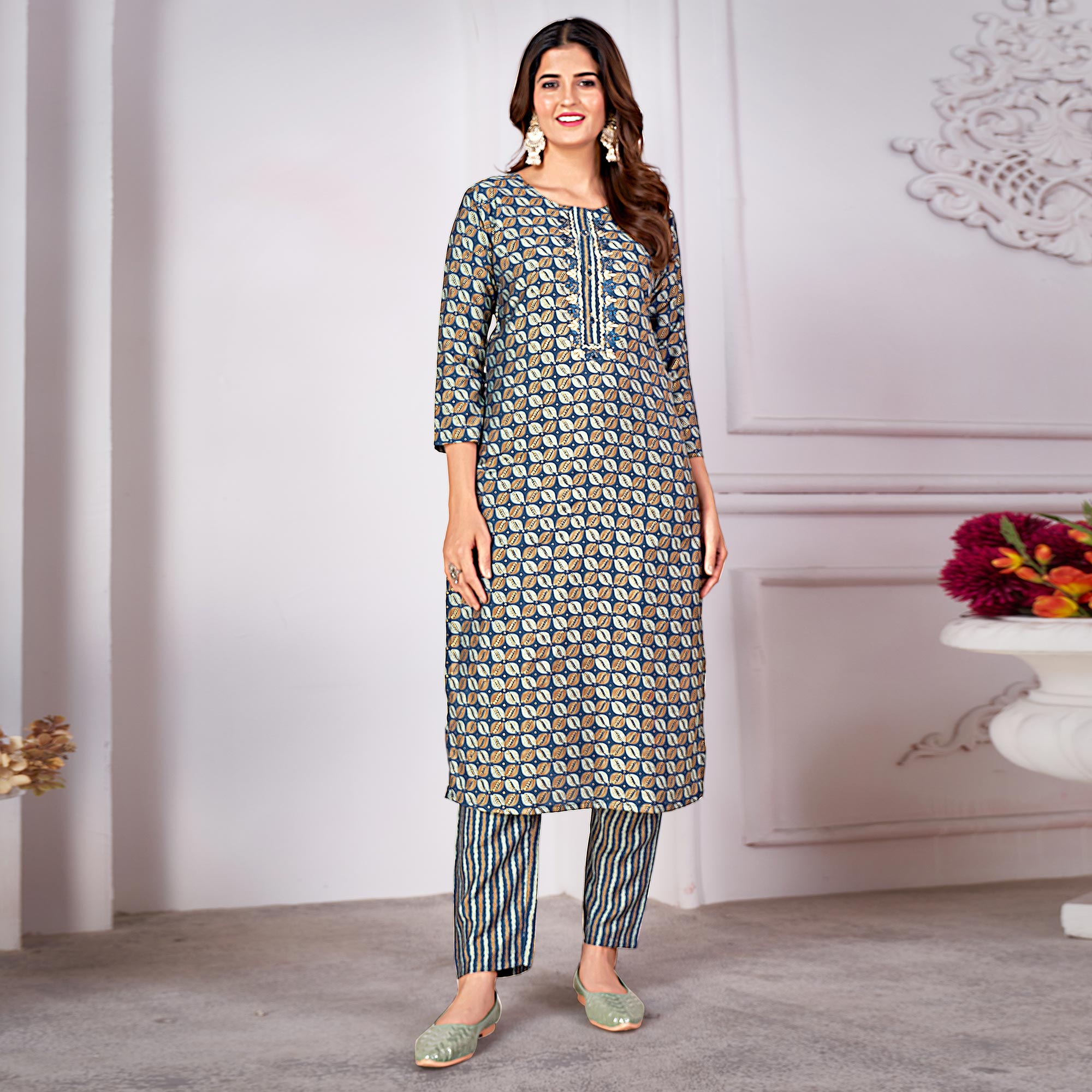 Peachmode Seller Morpich Blue Foil Printed Viscose Straight Kurti Sets - view 2