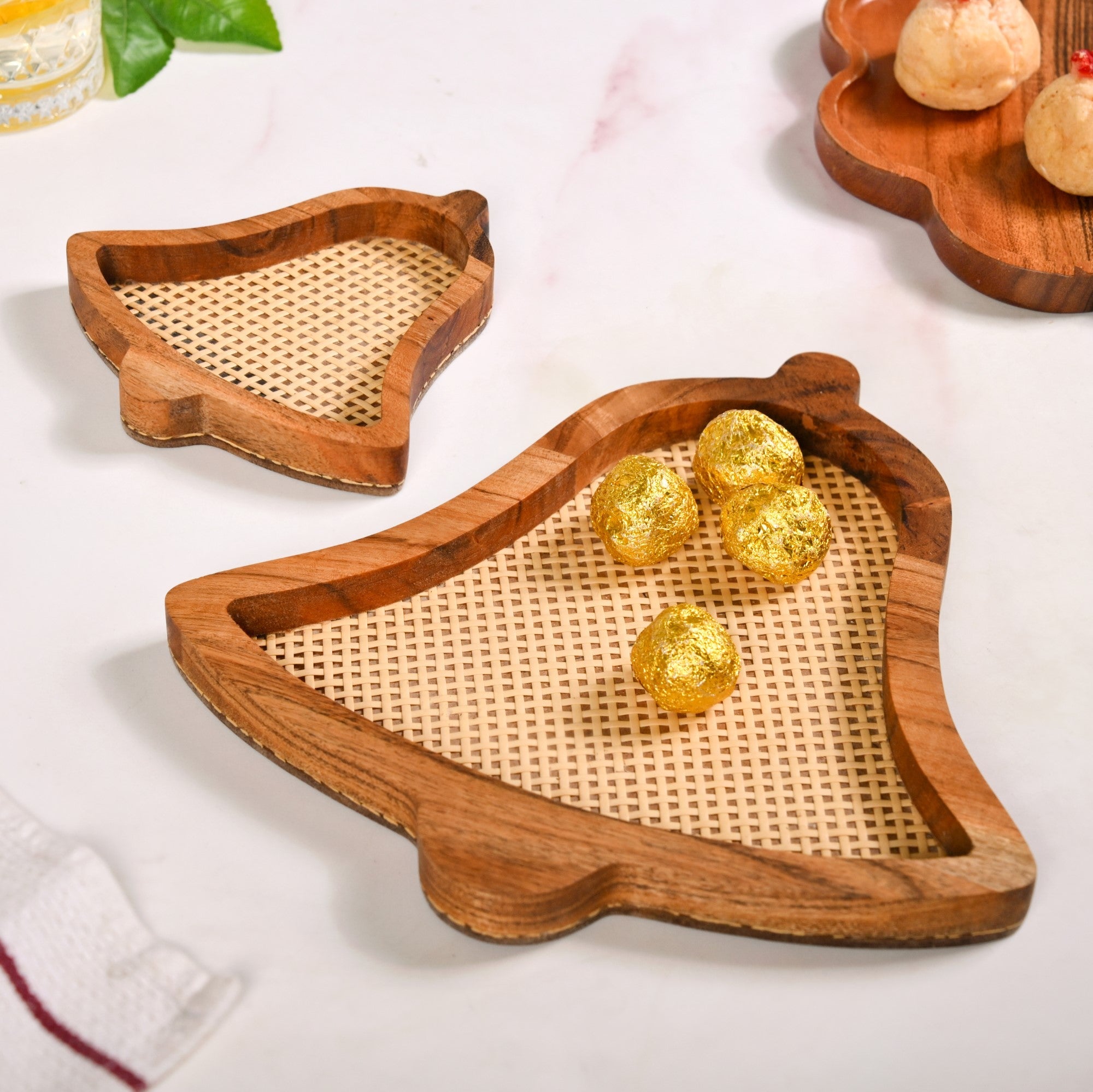Nestasia Set Of 2 Jingle Bells Wooden Platters With Rattan Weave - view 3