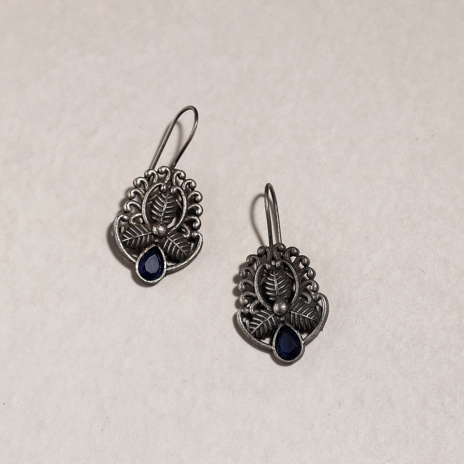 WHITE RIVER STORIES Antique Silver Finish Oxidised Brass Base Stone & Bead Work Necklace Set - view 3
