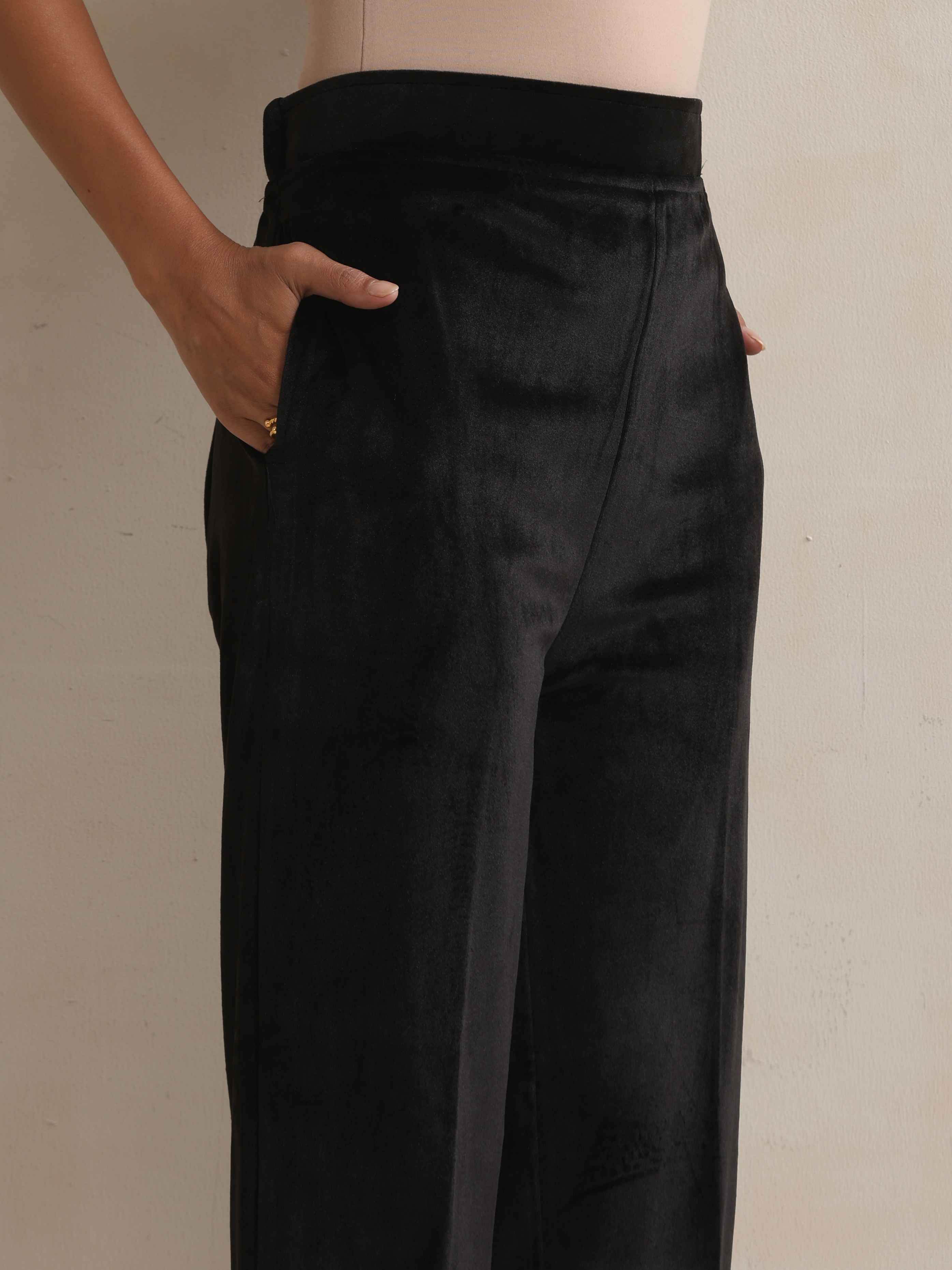trueBrowns Black Velvet Geometric Embroidered Kurta Pant Dupatta Set - view 10