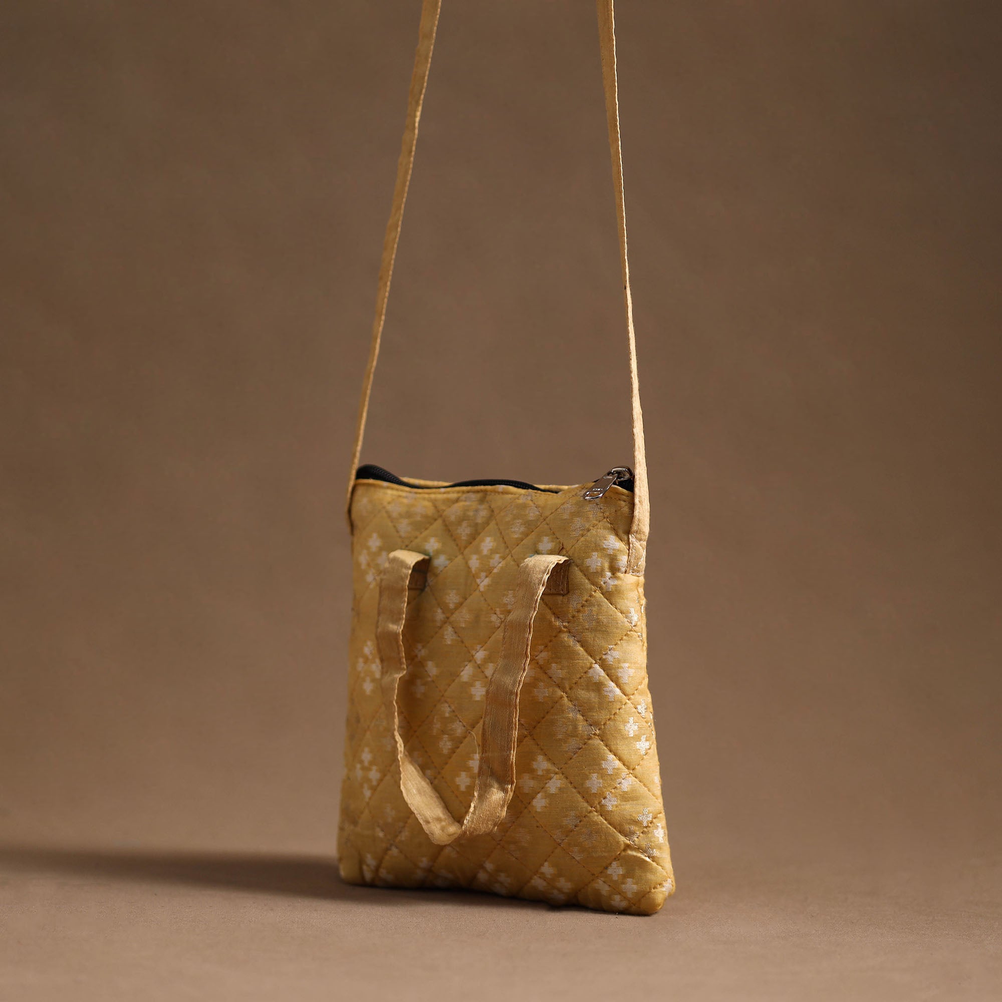 NOORI BAZAR Beige - Handcrafted Quilted Silk Sling Bag 07 - view 2
