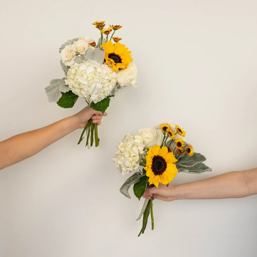 FiftyFlowers Bright Sky Sunflower Bouquet Bar Flower Kit