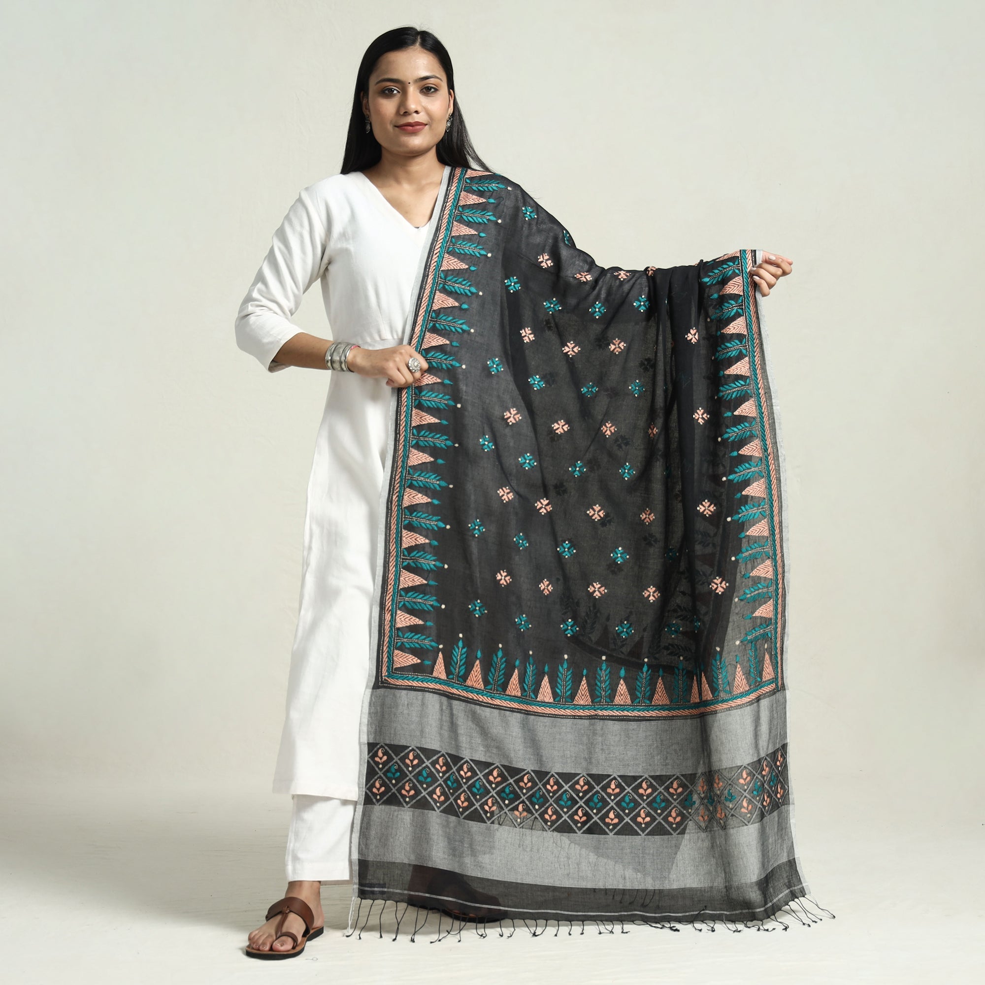 KHUSHBASH - HAPPY LOOM OF EAST Black - Bolpur Kantha Embroidery Cotton Handloom Dupatta with Tassels