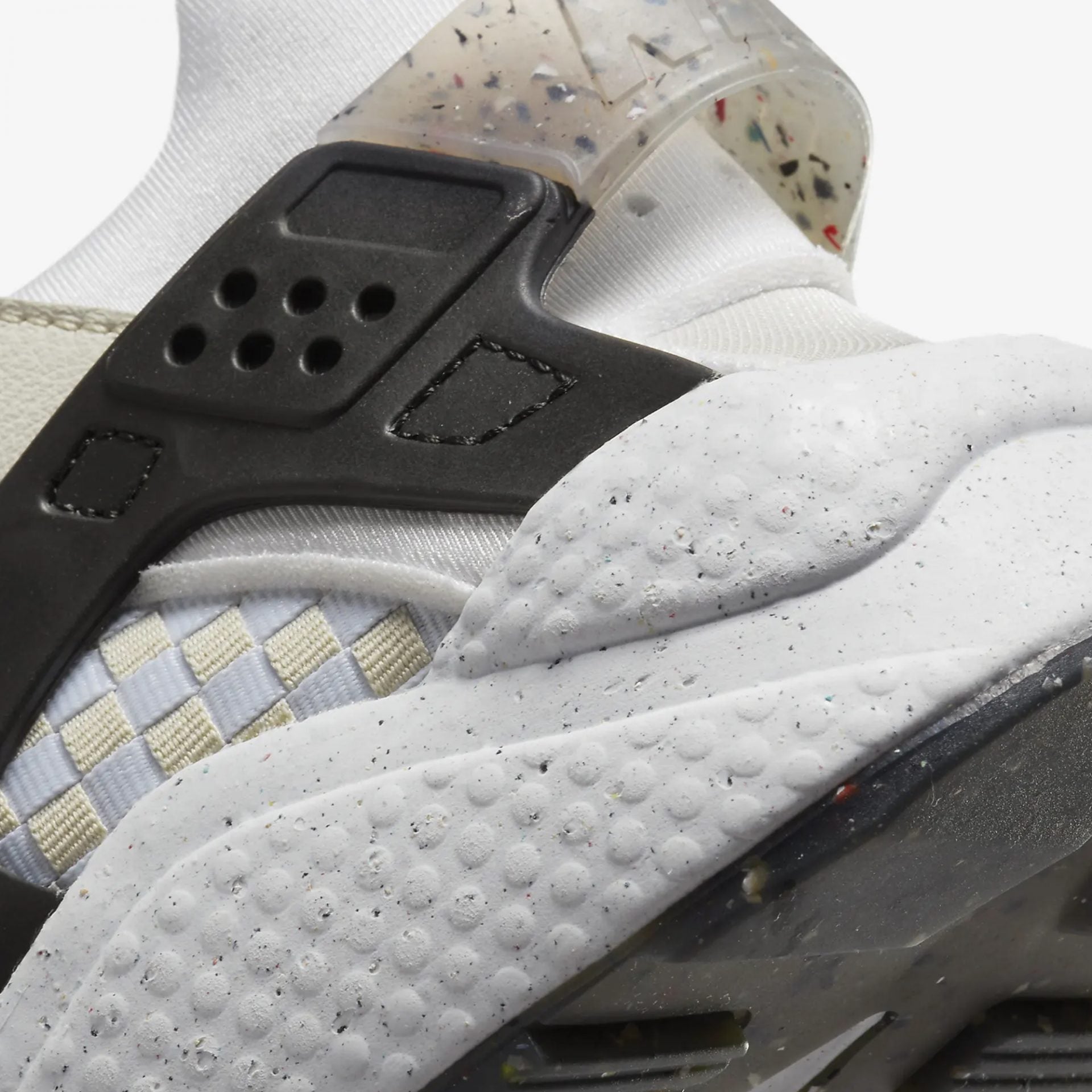 Nike | AIR HUARACHE CRATER PRM { NEXT NATURE - view 3