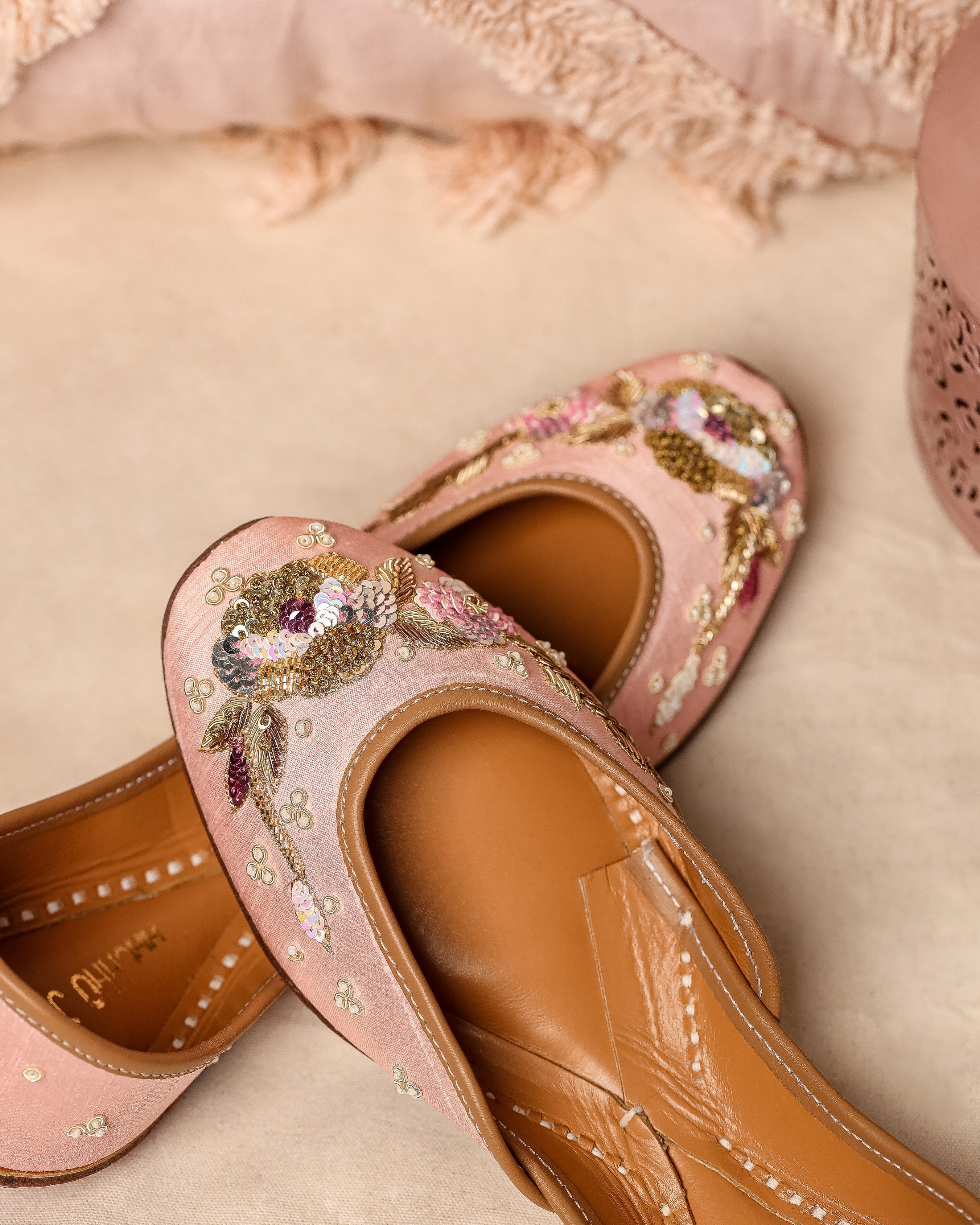 Aachho Cosmetic Peach Handcrafted Jutti - view 2