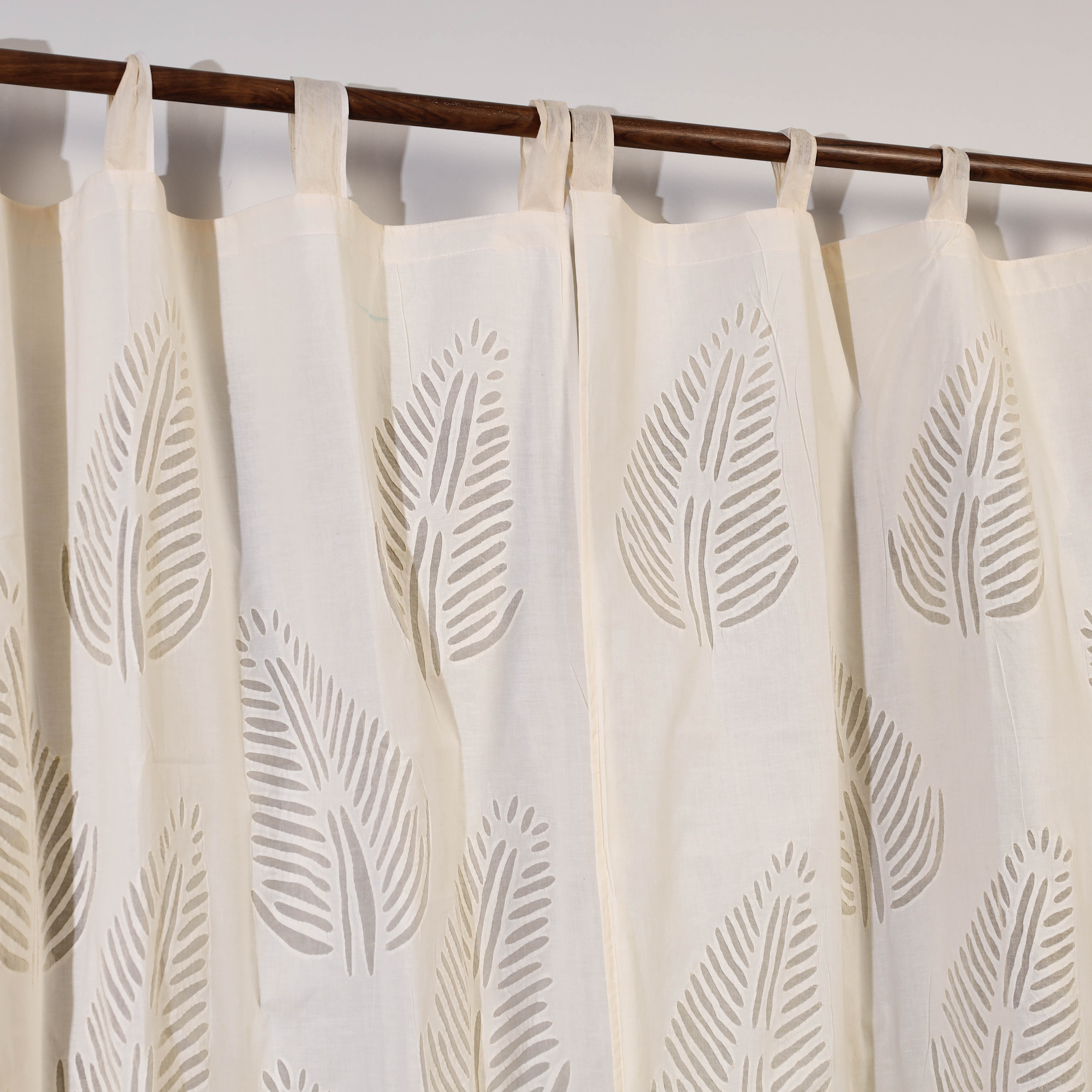 SHADES OF MARUDHARA Beige - Leaves Cutwork Cotton Barmer Applique Door Curtain - view 2