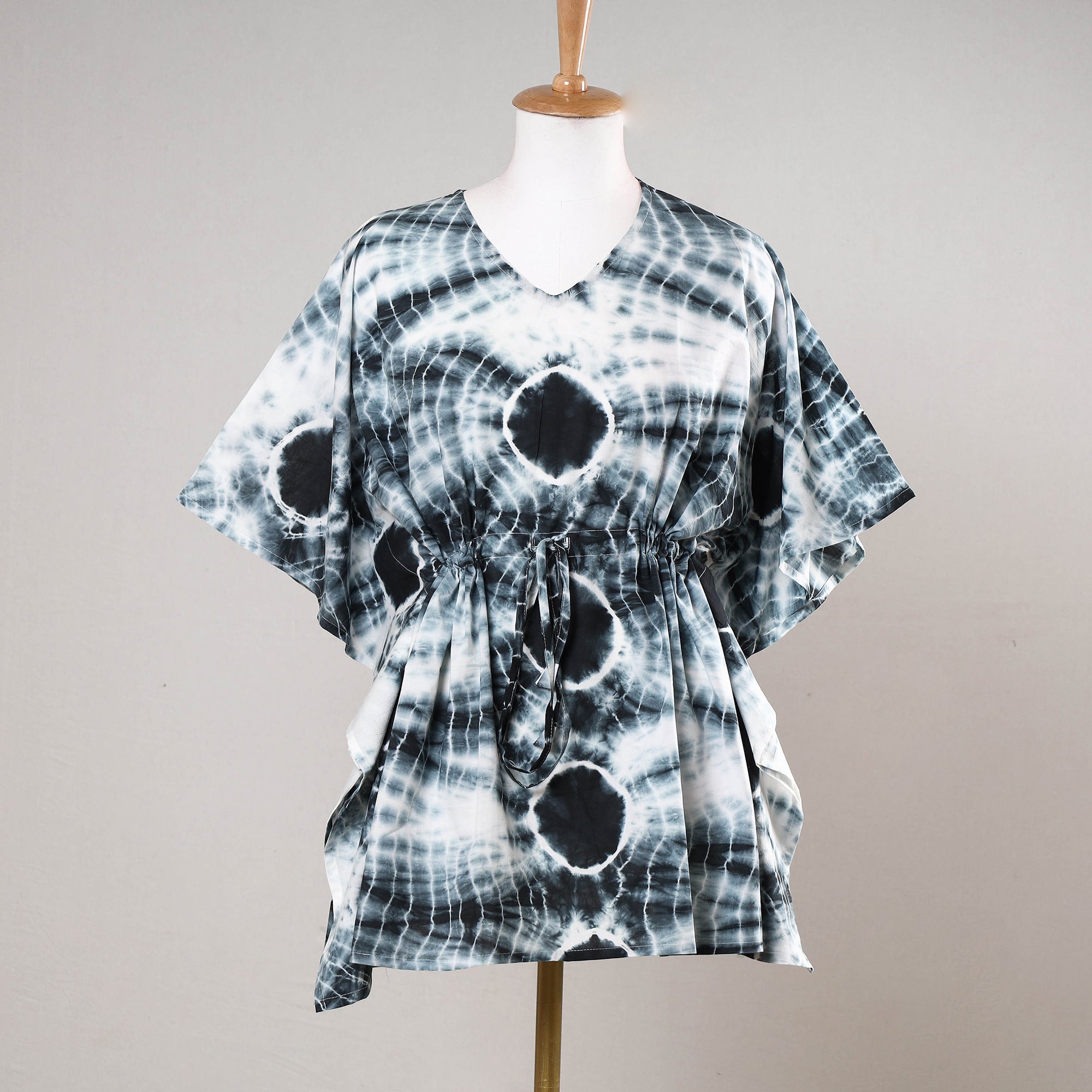 HAVELI CHRONICLES Black - Shibori Tie-Dye Cotton Kaftan with Tie-Up Waist (Short)