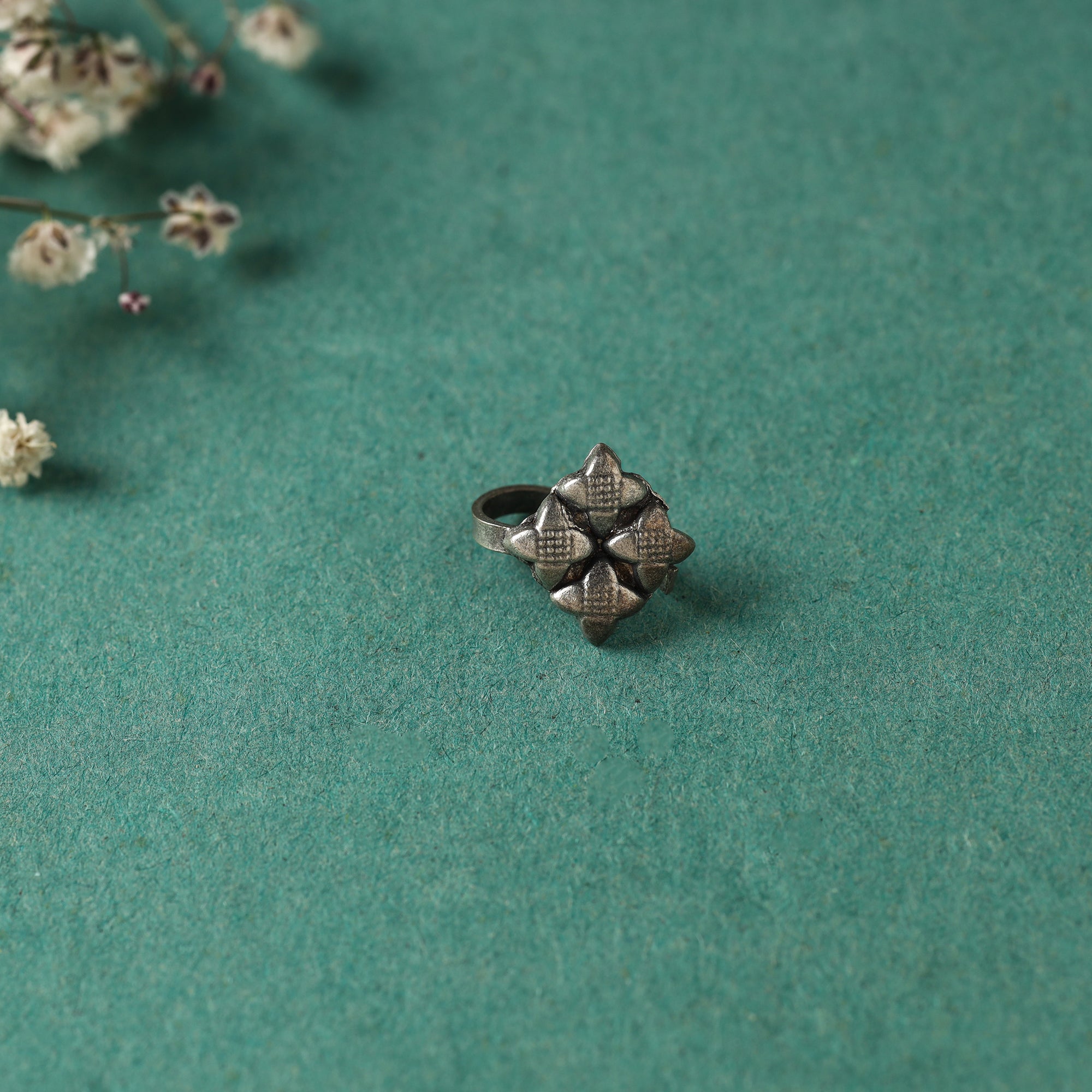 HAVELI CHRONICLES Antique Padma Sterling Silver Nosepin