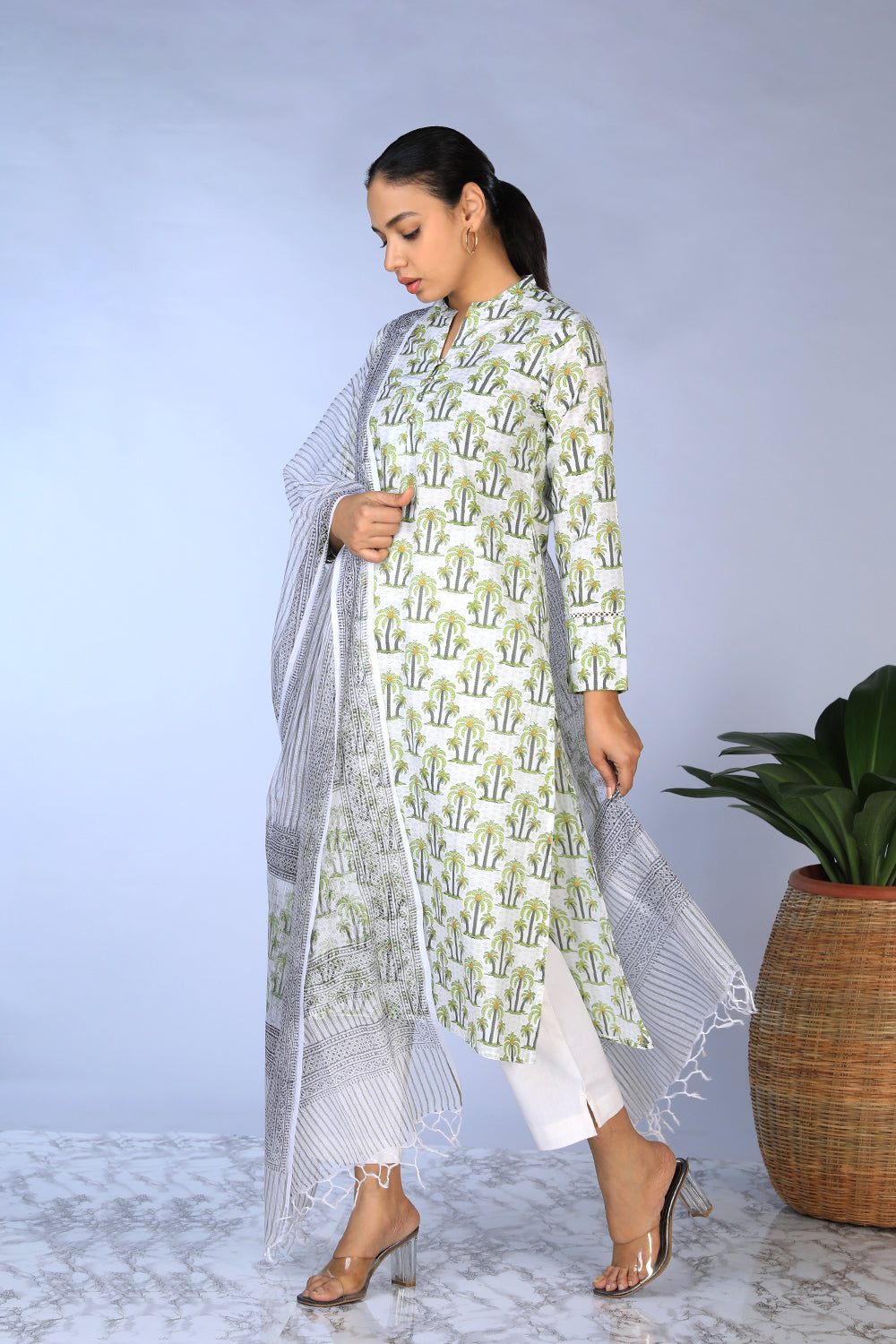 Kalanjali Ethnics Handblock printed Kurti & dupatta set