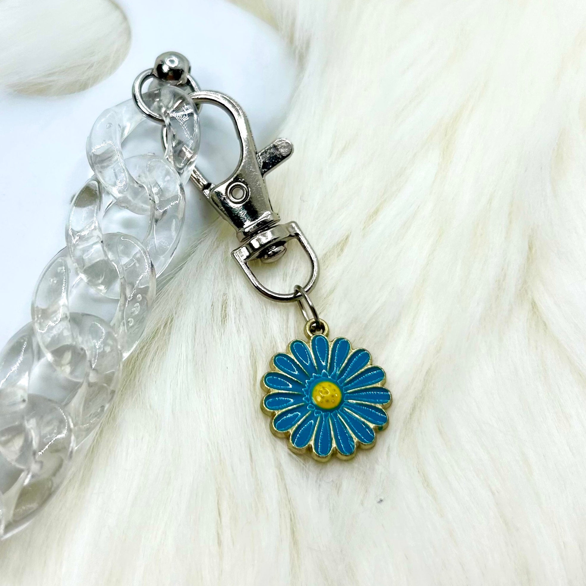 Casebasket True Blue Bloom Phone Charm
