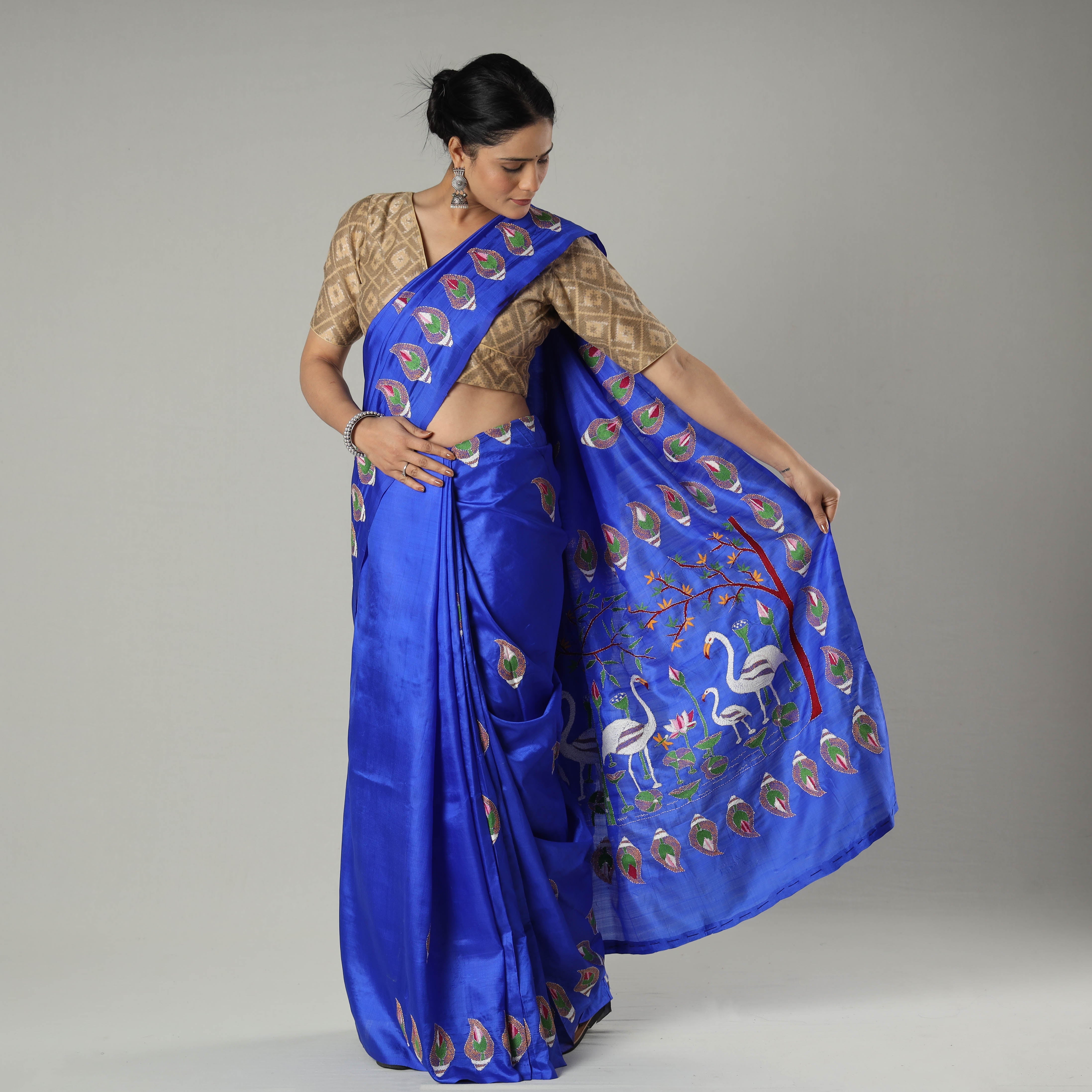 KHUSHBASH - HAPPY LOOM OF EAST Blue - Bengal Kantha Embroidery Banarasi Silk Handloom Saree