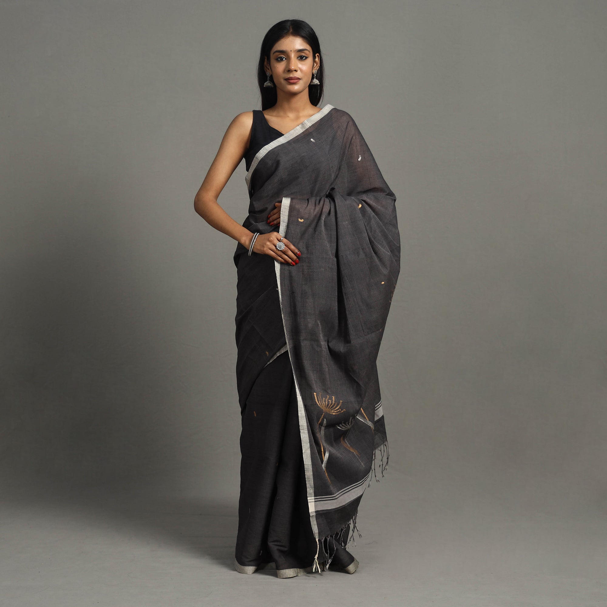 CREYO Black - Pollen Jamdani Cotton Handloom Saree 48