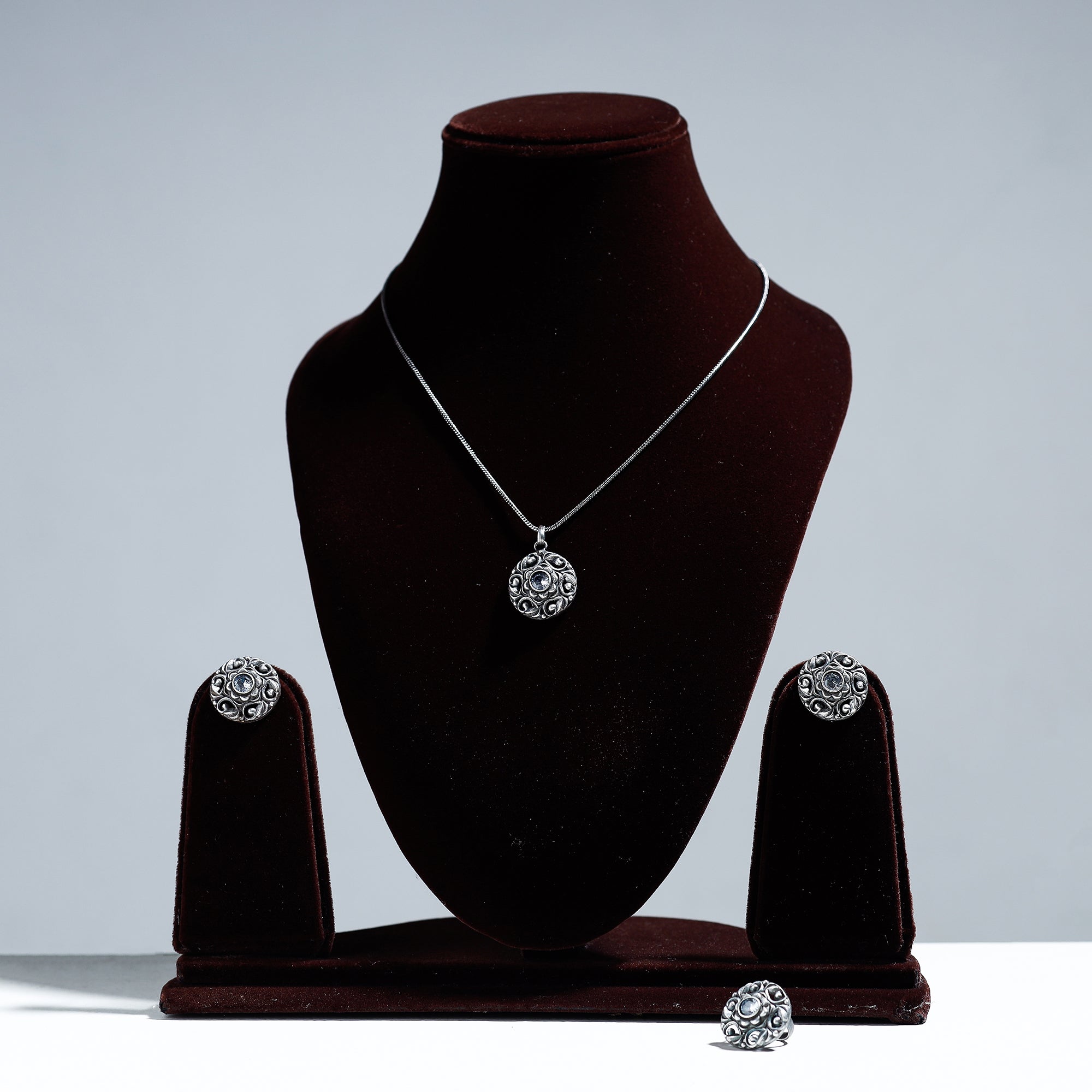 WHITE RIVER STORIES Antique Silver Finish Oxidised Brass Base Stone Work Necklace Set with Ring