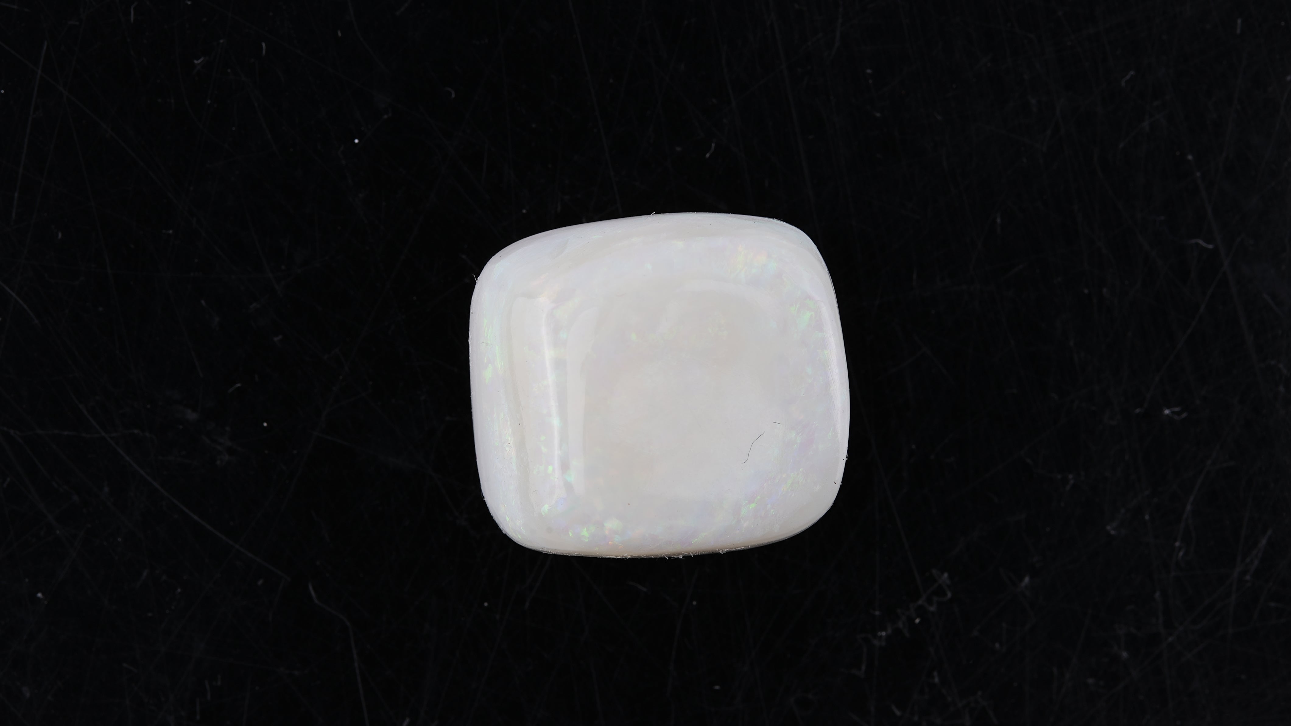 Gemsmantra Opal with Fire - 8.8 carats(9.69 ratti) - view 2