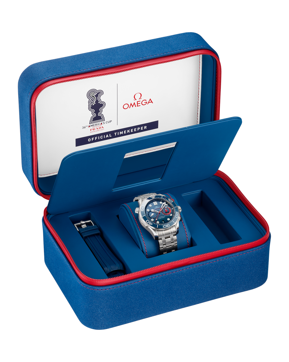 Omega Seamaster Blue Dial Men 44MM - view 5