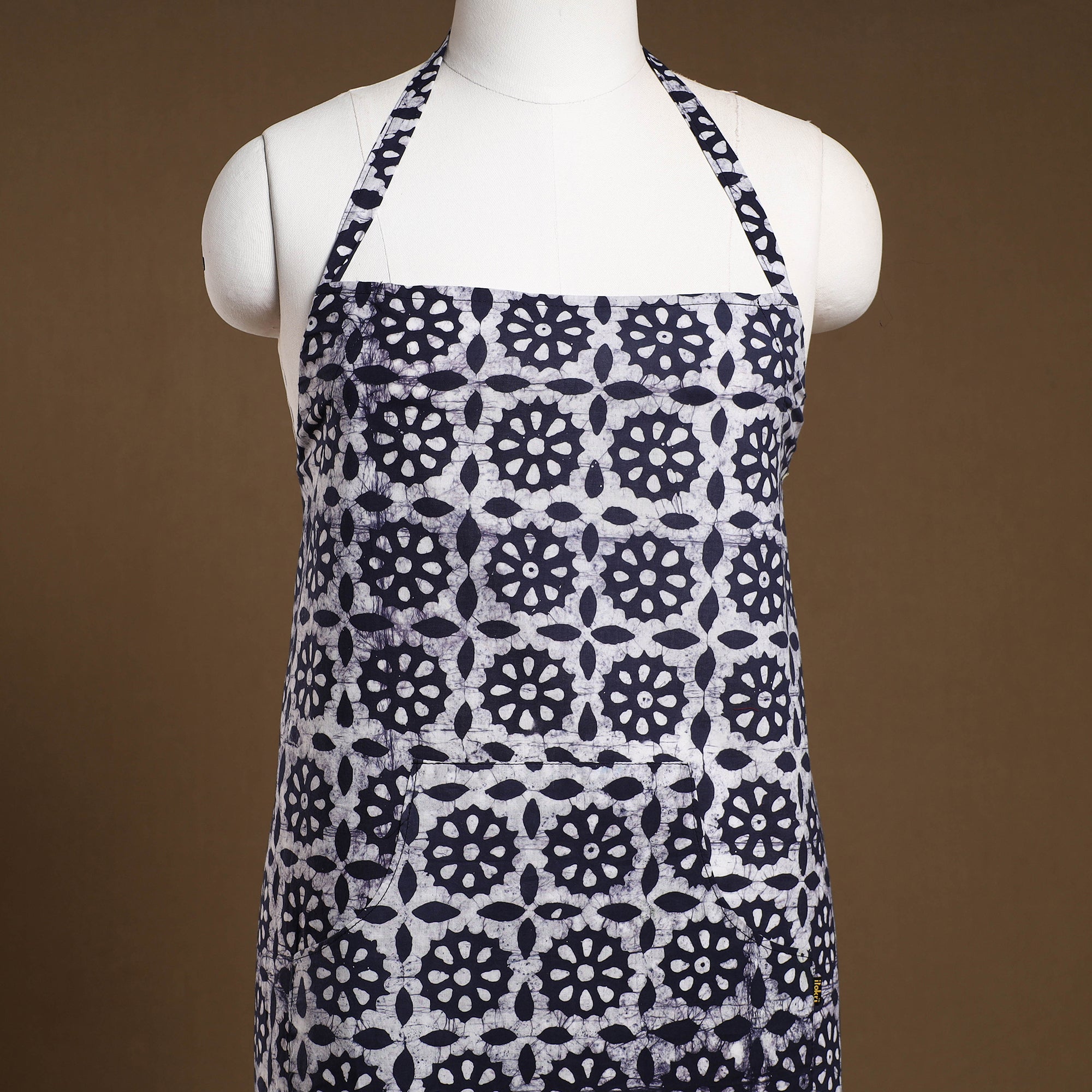 JALPARI Blue - Hand Batik Print Cotton Apron with Pocket 06 - view 2
