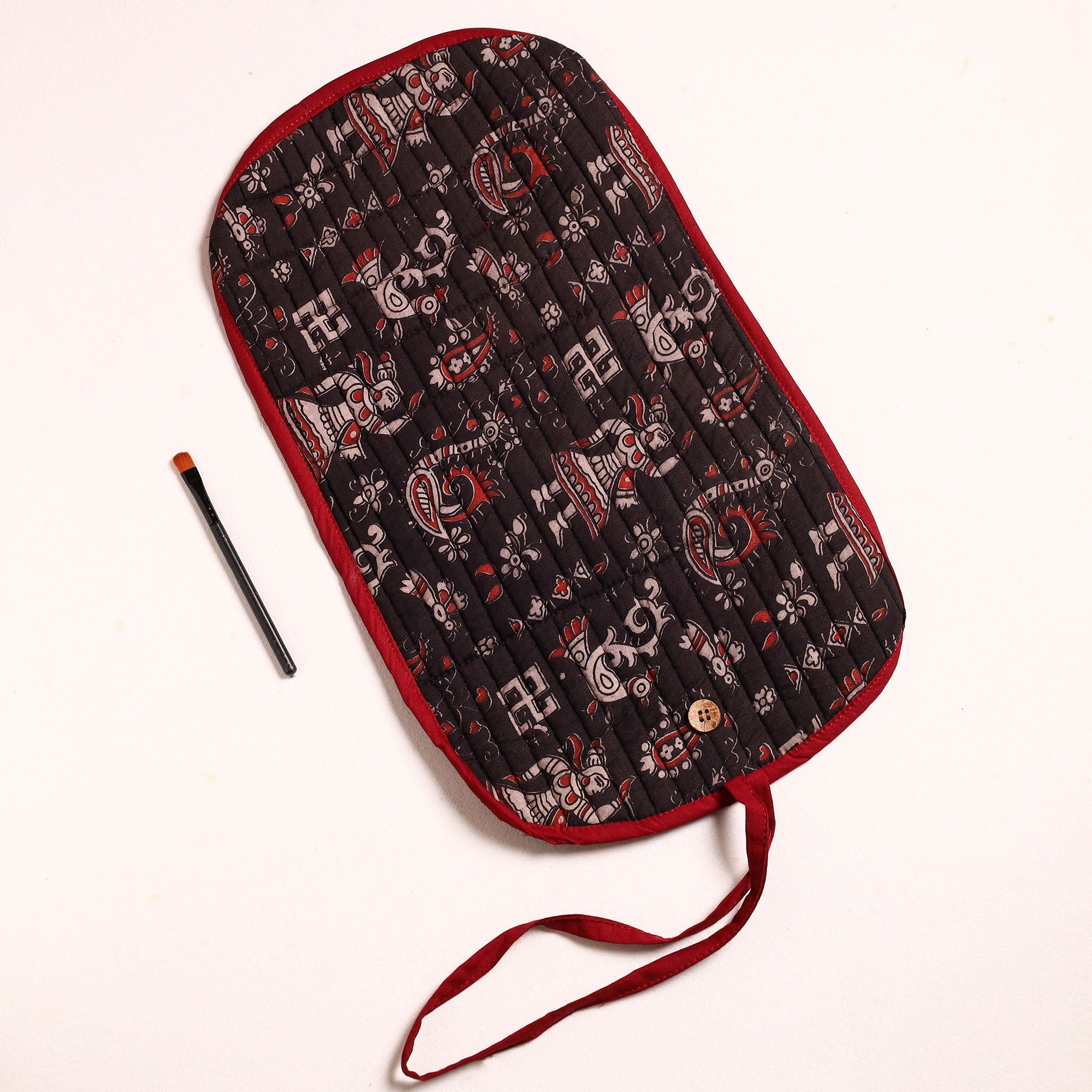 NOORI BAZAR Black - Handcrafted Multipurpose Segmented Make-up Brush Wrap Pouch/Case 01 - view 3