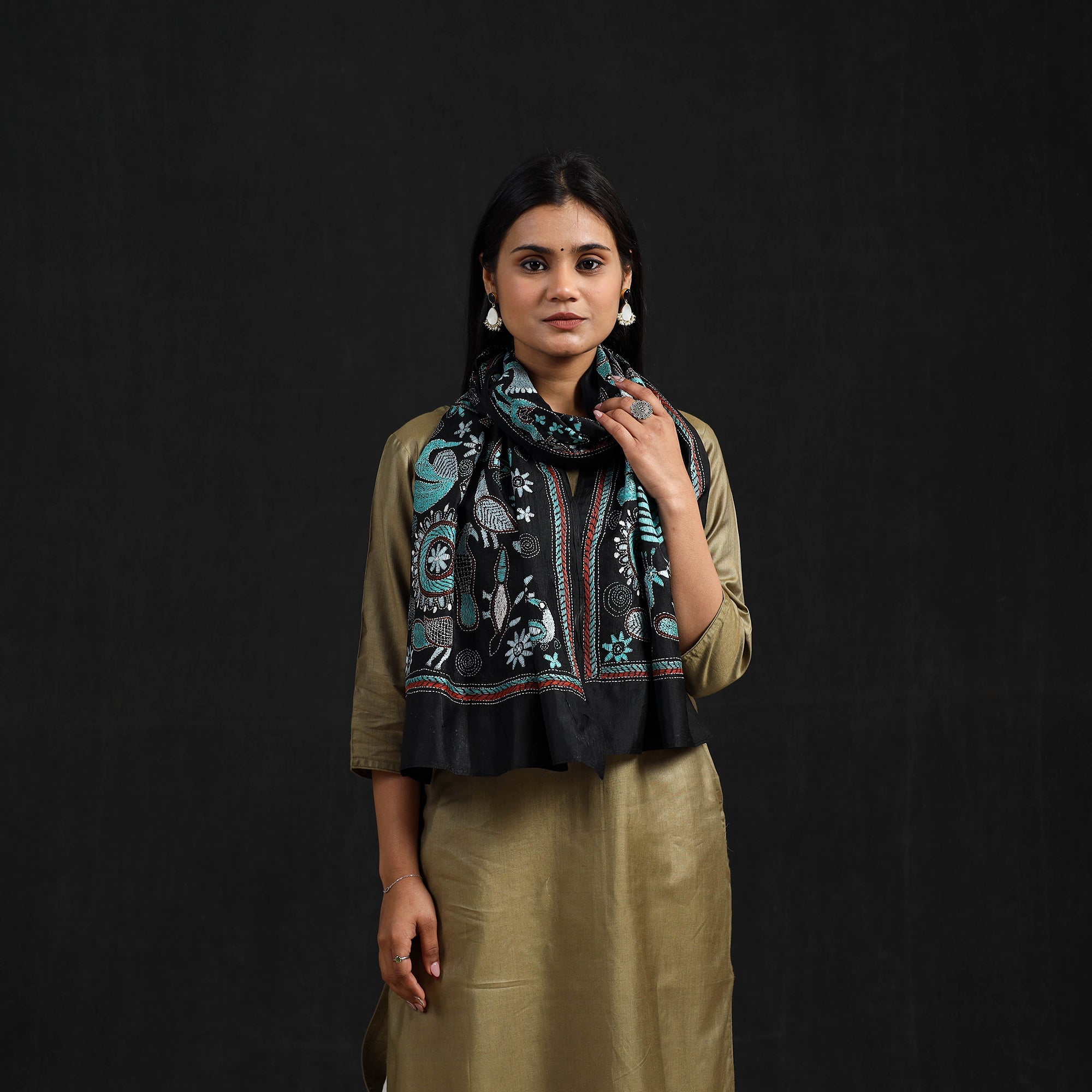 KHUSHBASH - HAPPY LOOM OF EAST Black - Handloom Silk Bengal Kantha Work Stole 11 - view 2