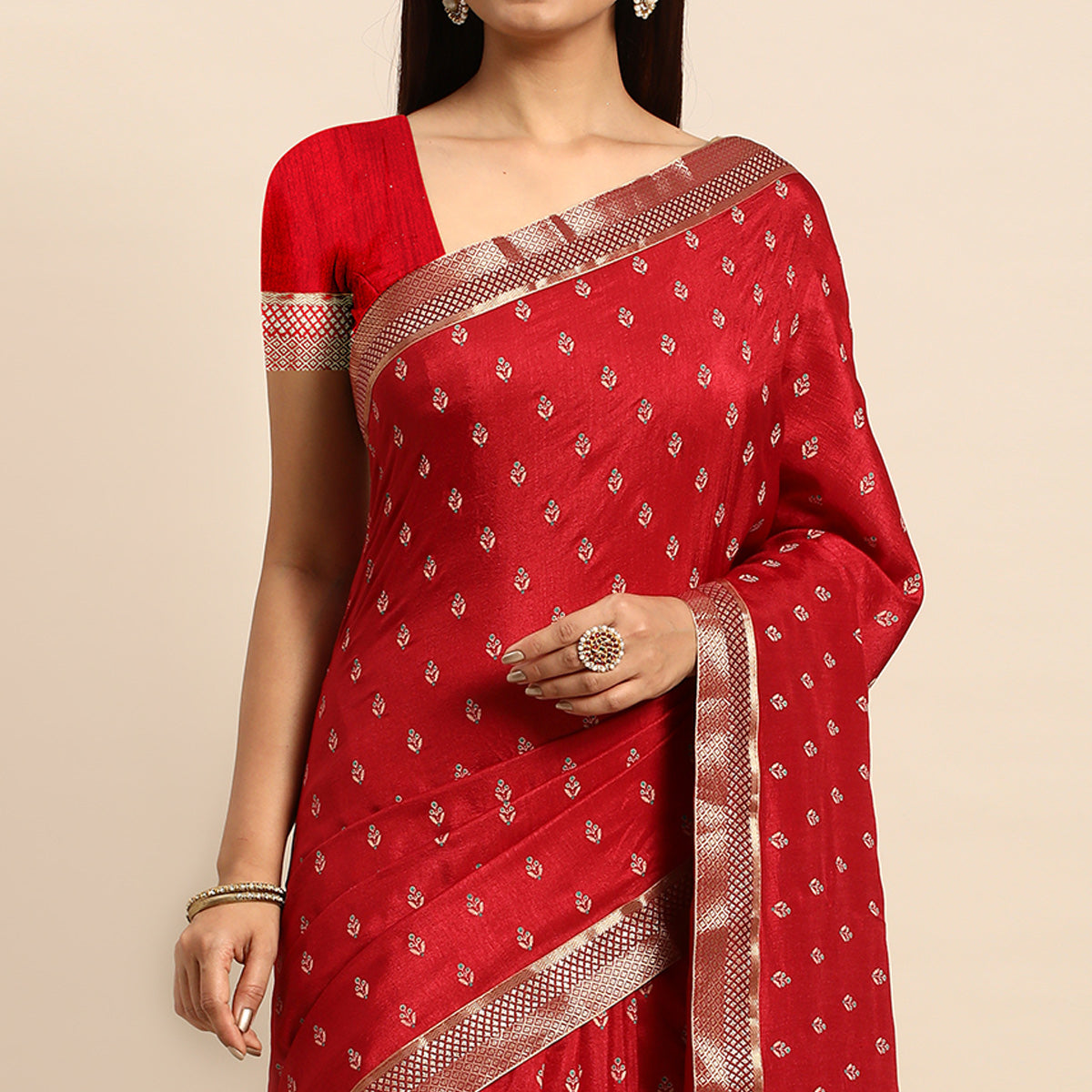 Peachmode Maroon Floral Printed Vichitra Silk Saree With Tassels - view 3