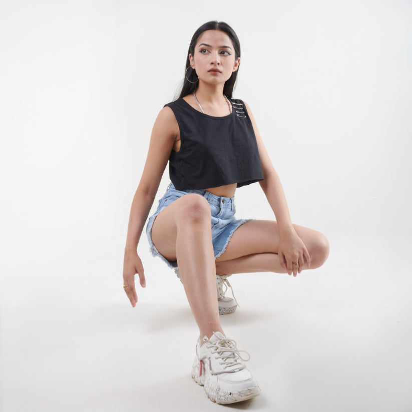 Baddie Ripped and Safety Pin Crop Tee – Black
