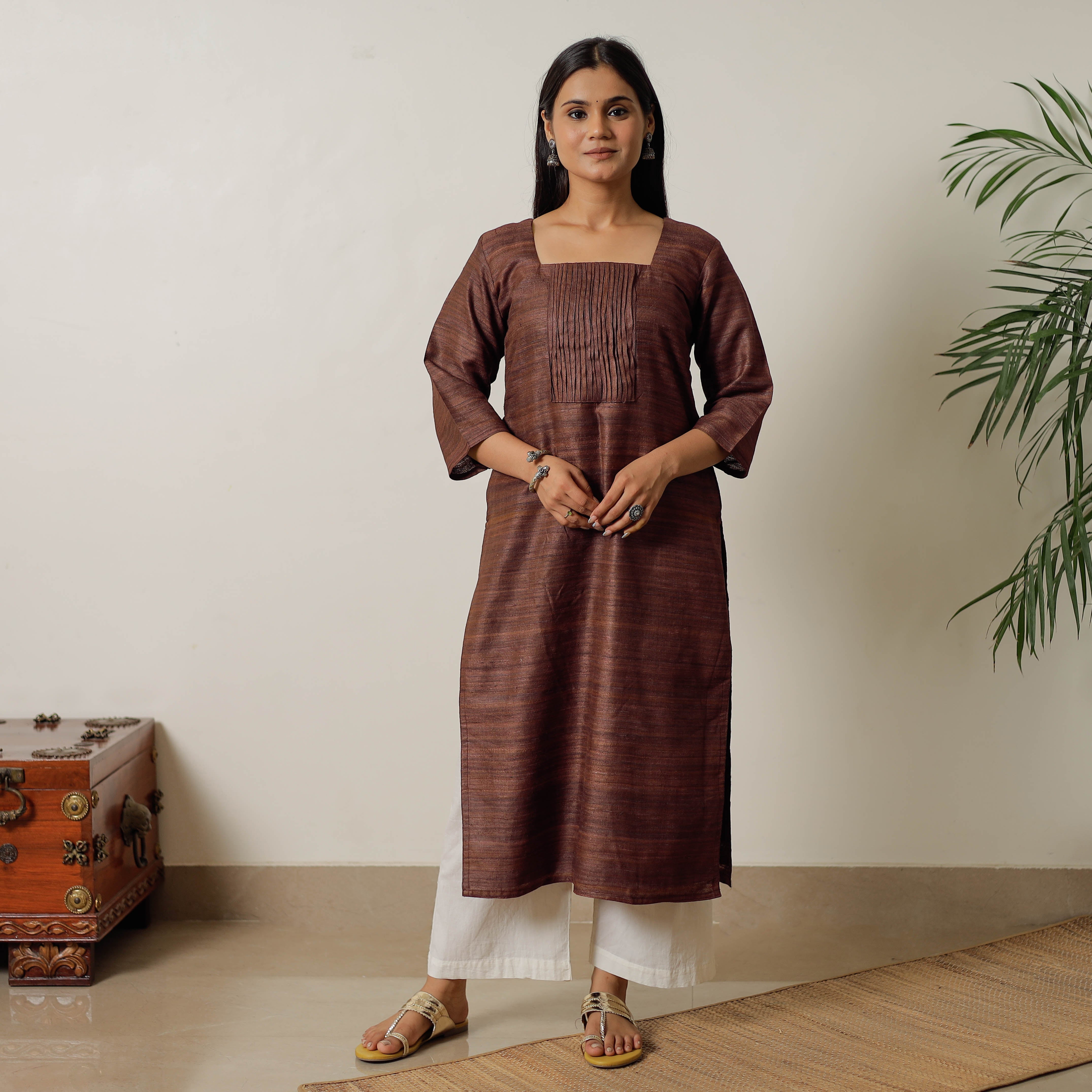 ITOKRI CASUALS Brown - Bhagalpuri Handwoven Desi Tussar Silk Pintuck Straight Kurta 17 - view 2