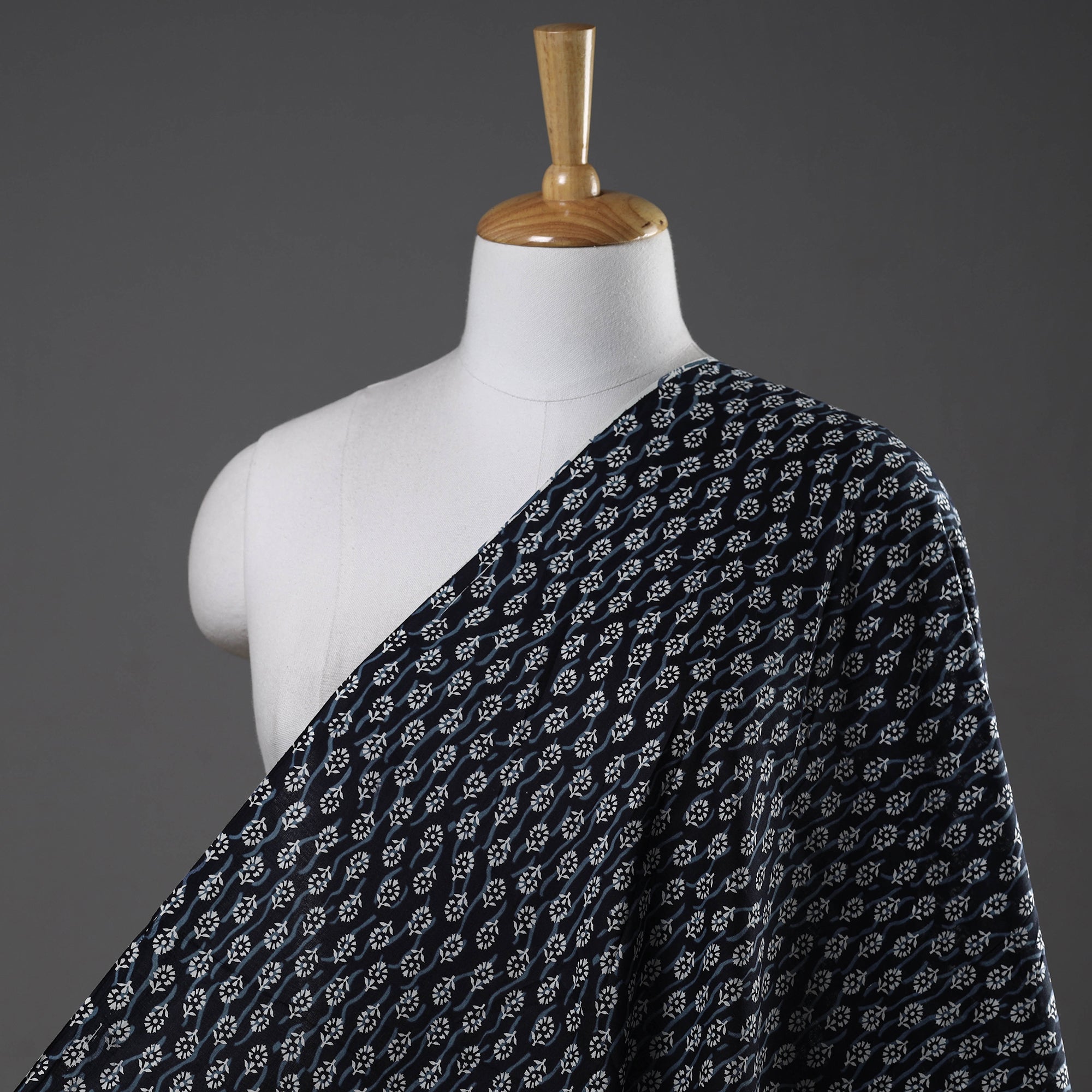 HAVELI CHRONICLES Black - Tiny Bootis Jaipur Print Cotton Fabric