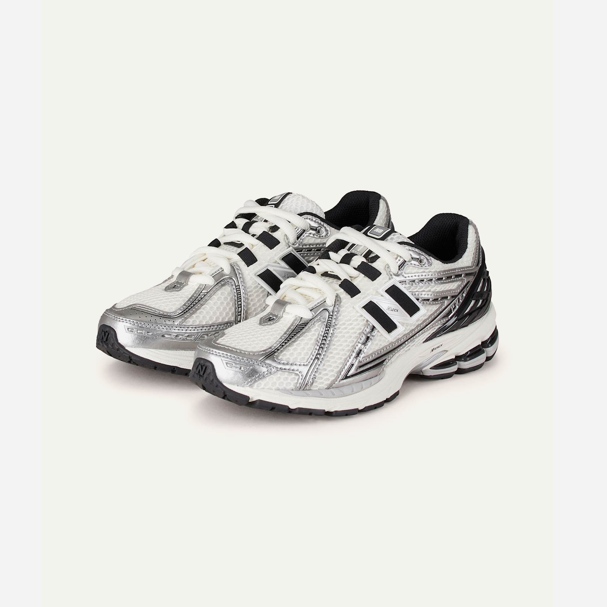 New Balance 1906R Silver Black - view 2