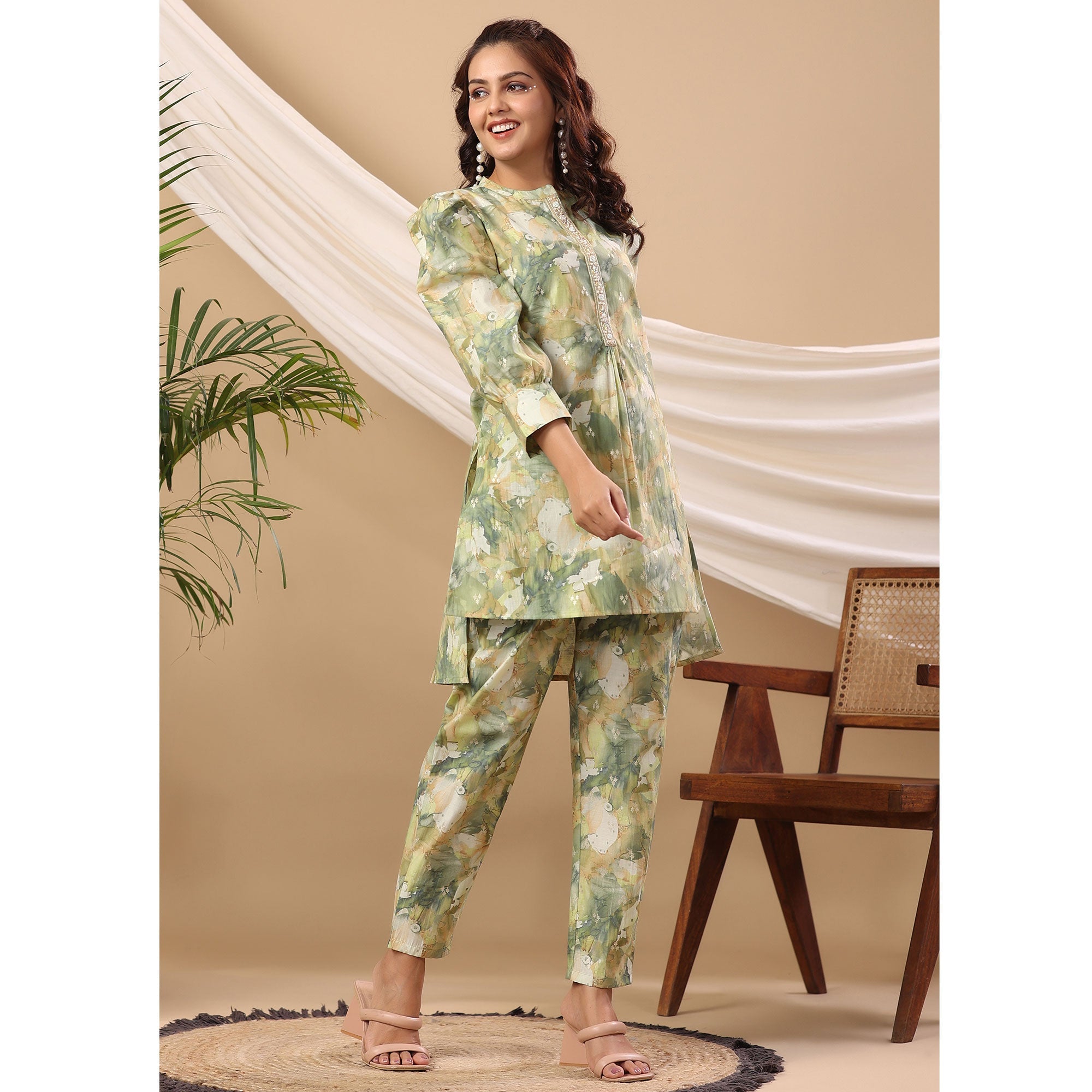 BlackTree green-floral-printed-cotton-silk-co-ord-set - view 5