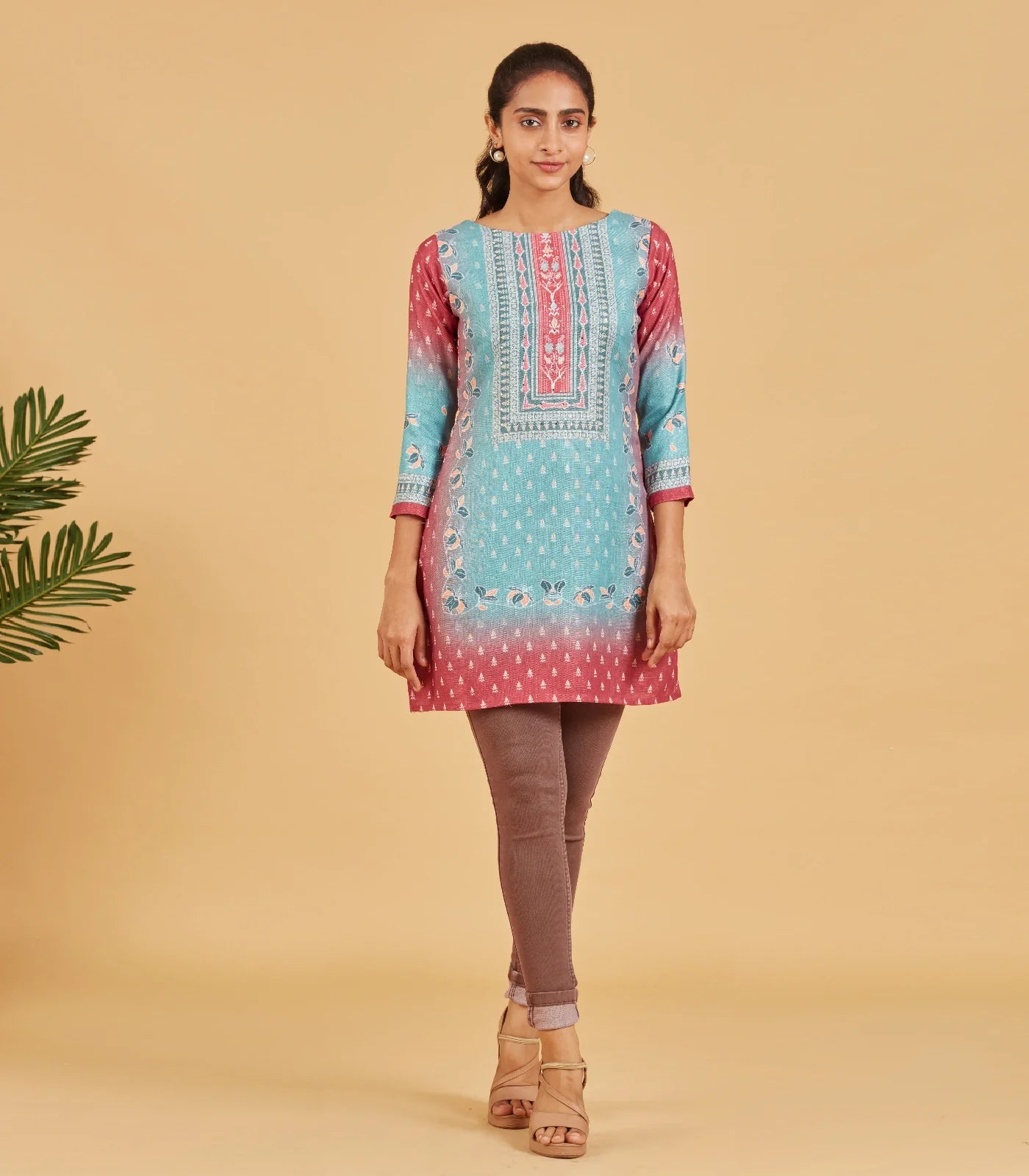 RmKV Tanager Turquoise Short Top