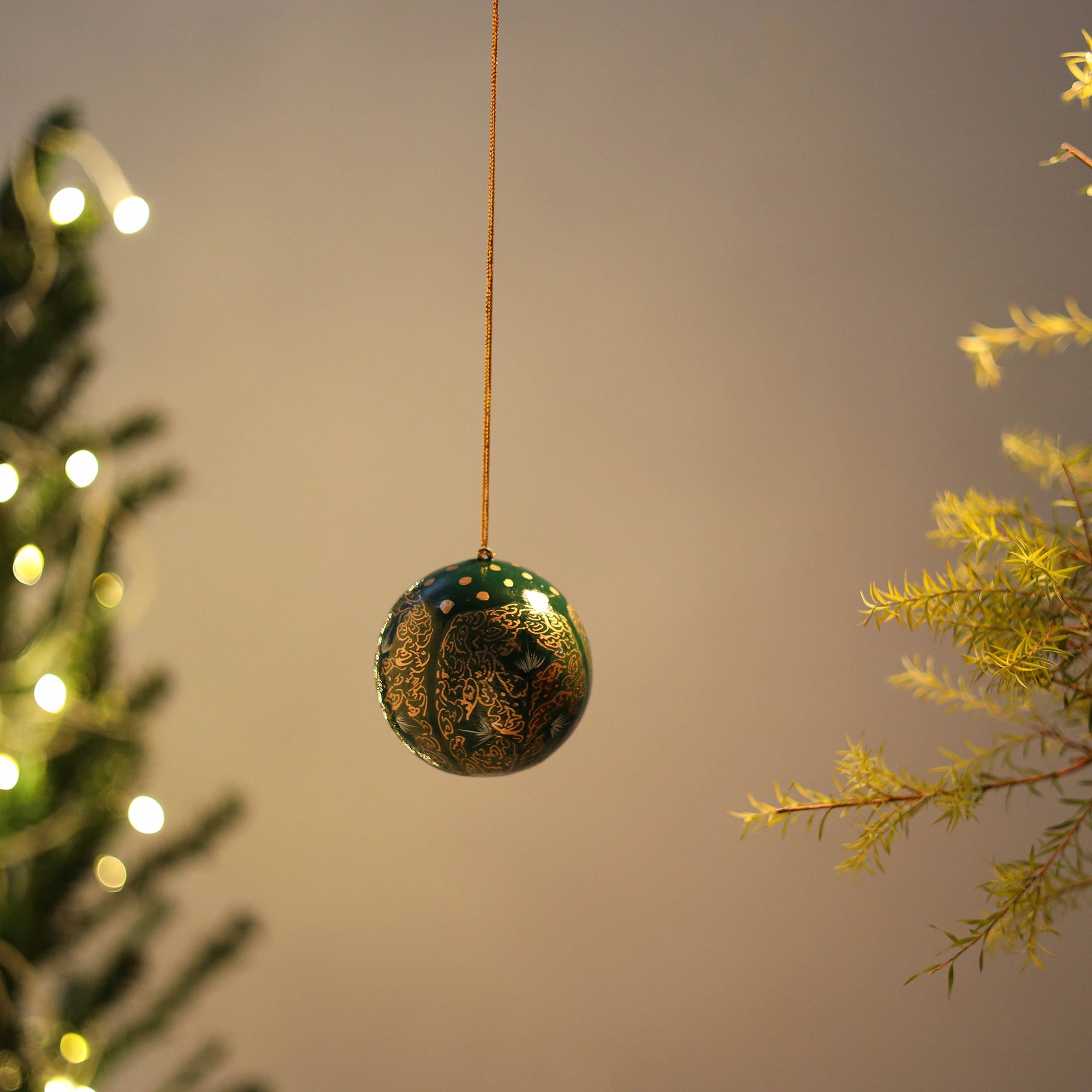 CRAFTVERA Ball - Kashmir Handpainted Christmas Ornament 10