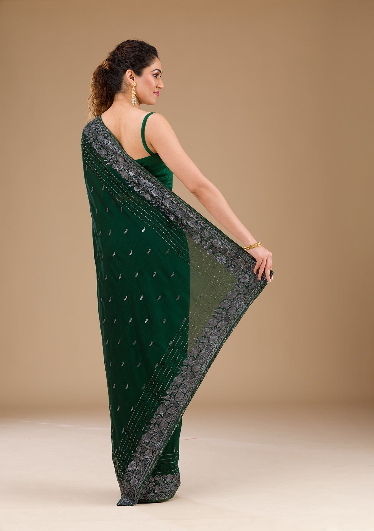 Koskii Bottle Green Threadwork Georgette Saree - view 2