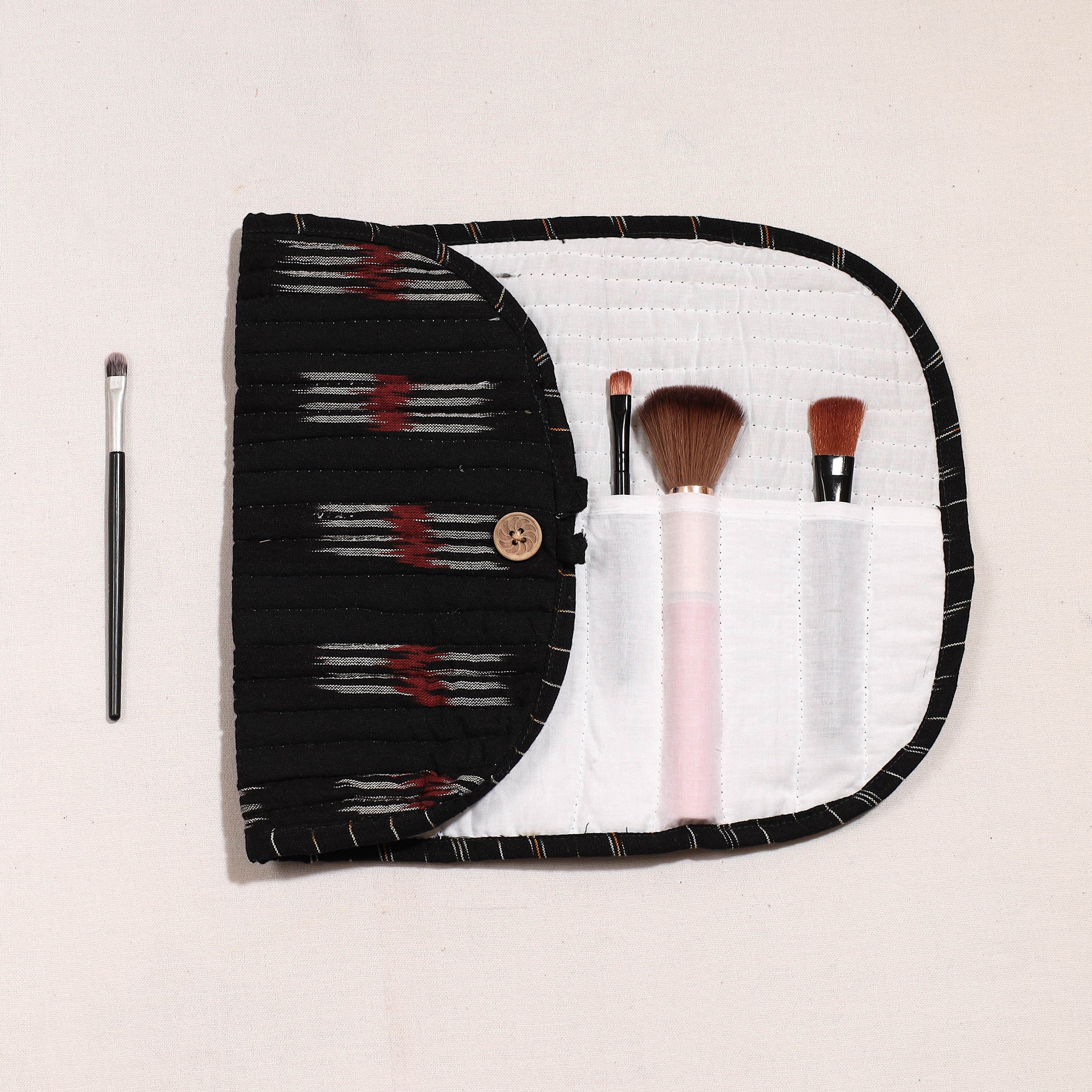 NOORI BAZAR Black - Ikat Fabric Multipurpose Segmented Make-up Brush Wrap Pouch/Case