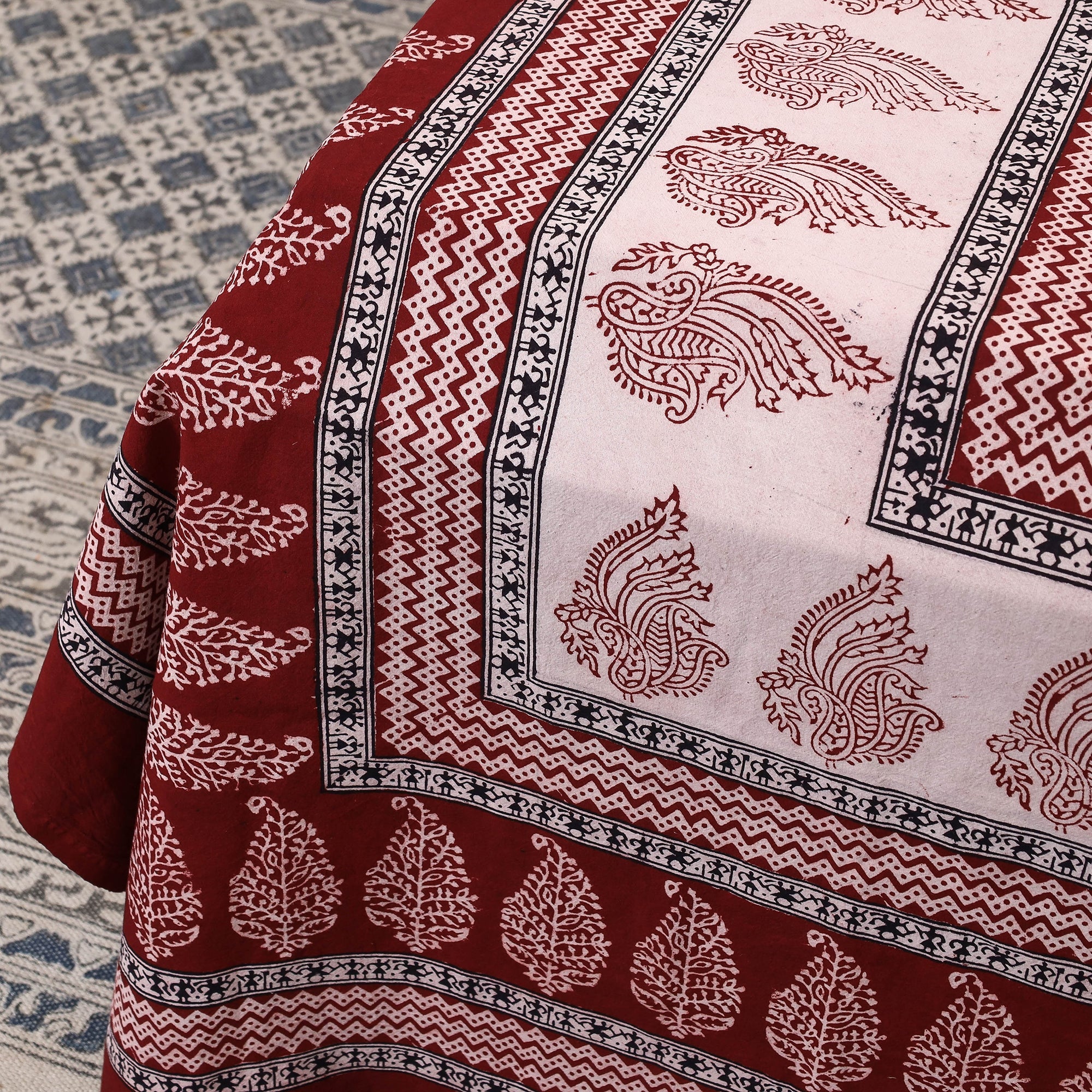 BAGH PRINTS BY ANSHAR FARUKH KHATRI Bagh Block Printed Cotton Double Bed Cover with Pillow Covers (112 x 92 in) - view 3