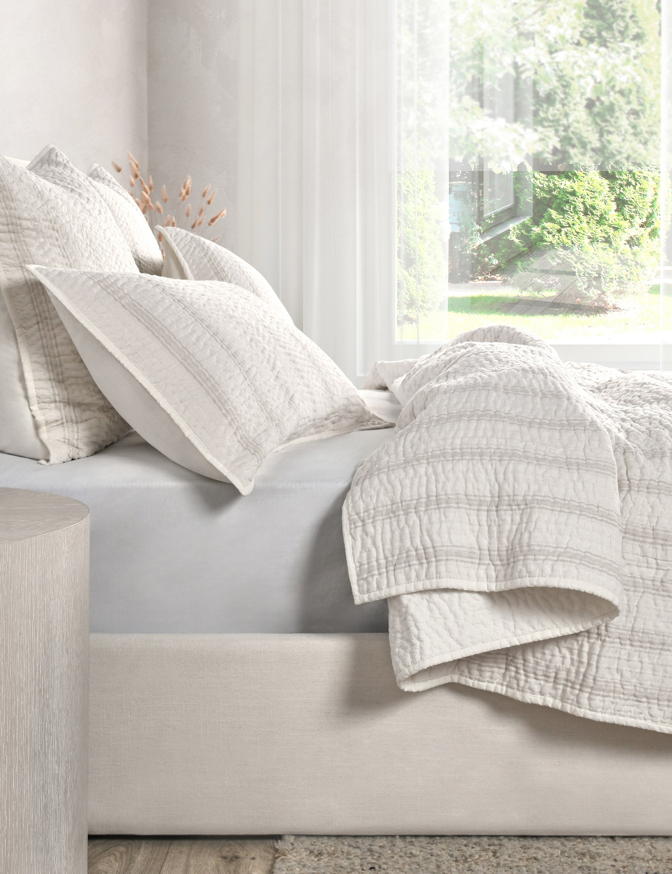 Lulu and Georgia Tiah Linen-Blend Quilt – Eggshell - view 2