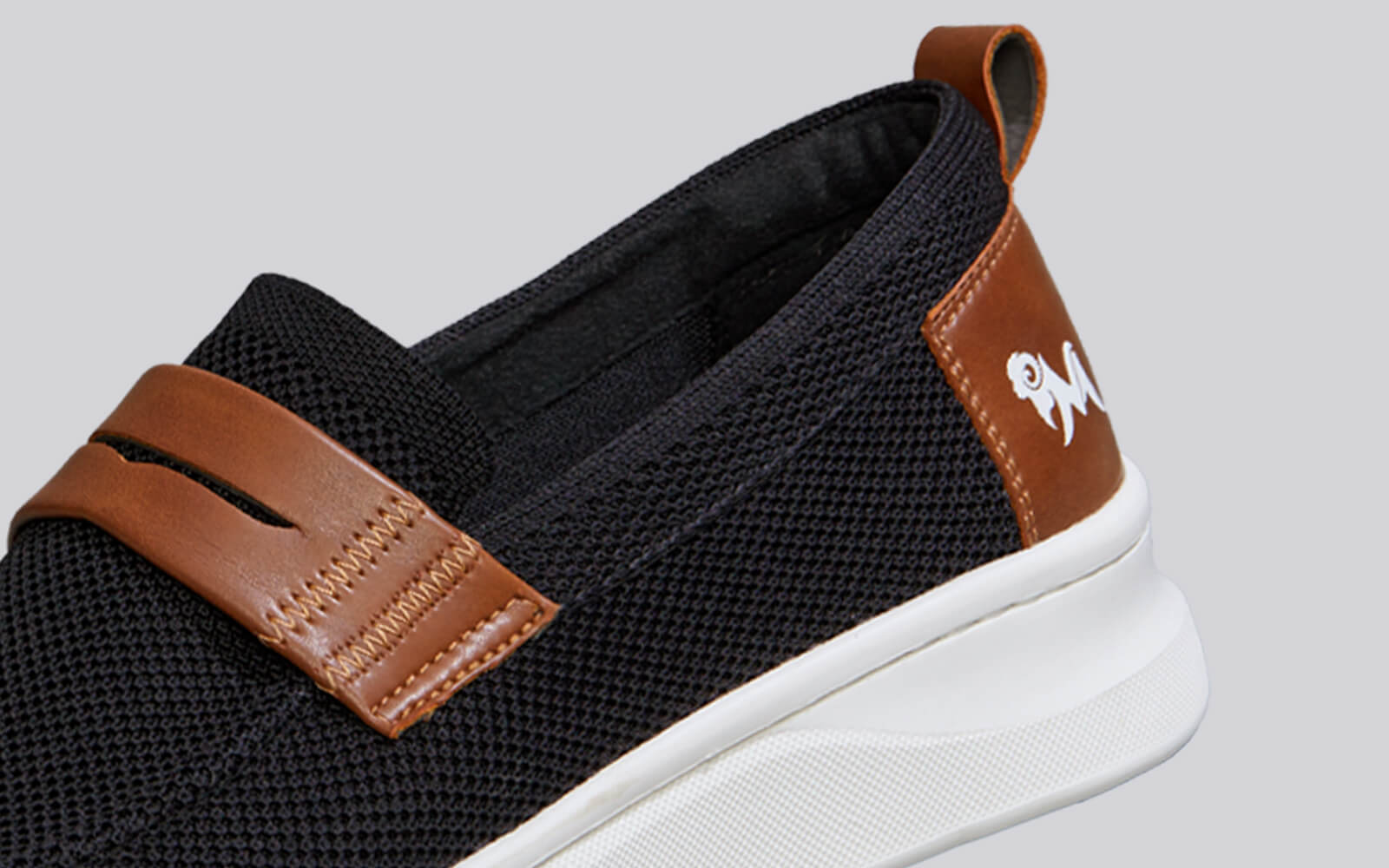 Neeman's Brunch Loafers : Black/Tan - view 8