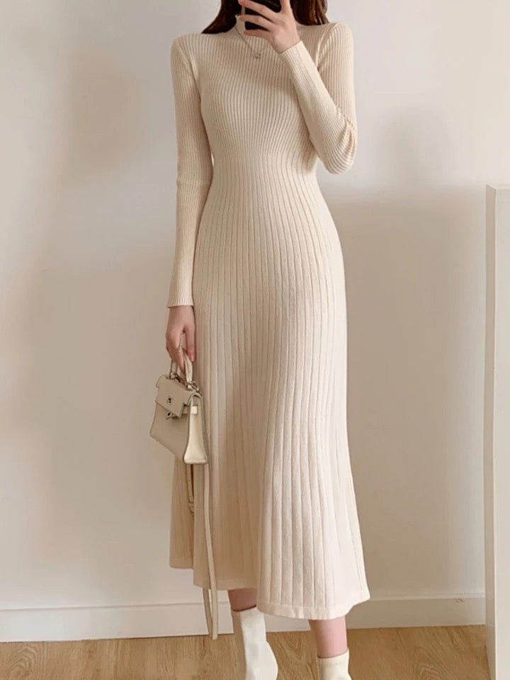 Alamode By Akanksha Misty Premium Woolen Knitted Midi Dress - view 8