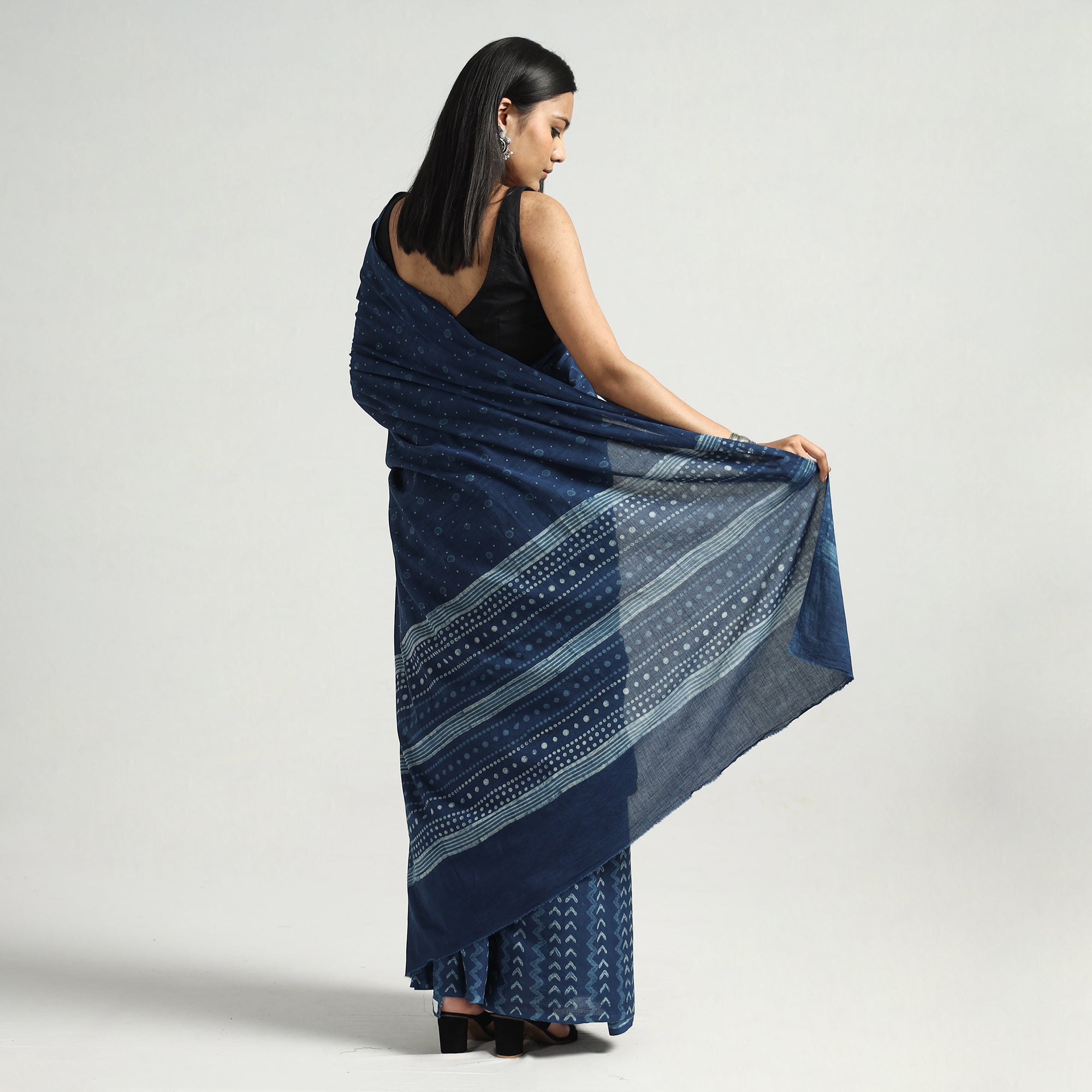 HAVELI CHRONICLES Blue - Akola Hand Block Printed Cotton Saree - view 6