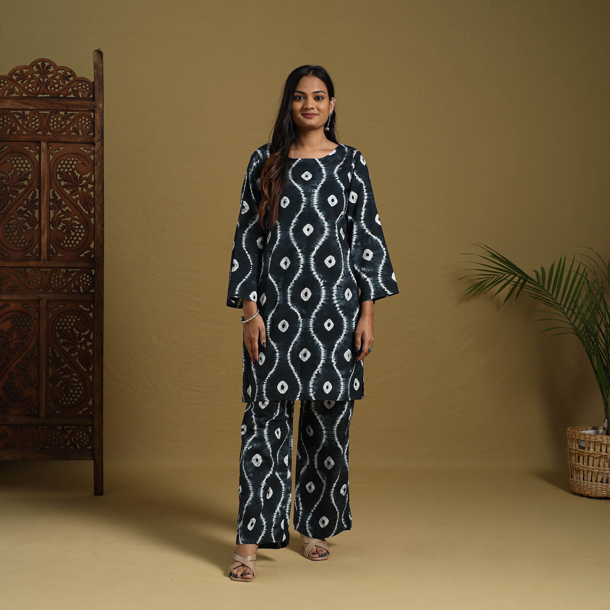 ITOKRI CASUALS Black - Tie & Dye Cotton Shibori Co-Ord Set 12 - view 2