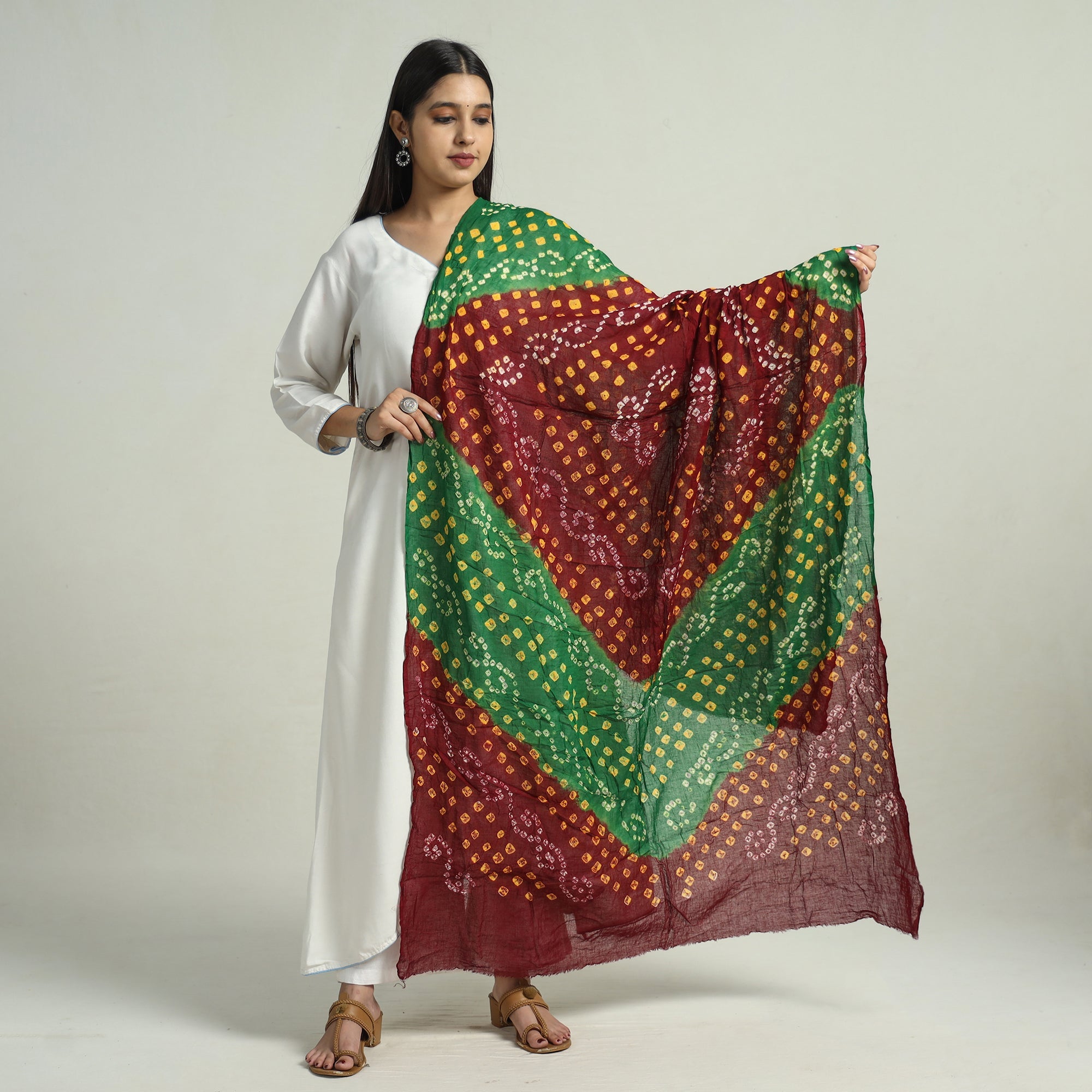 KACHCHH JI CHHAAP Brown - Kutch Bandhani Tie-Dye Mul Cotton Dupatta 02
