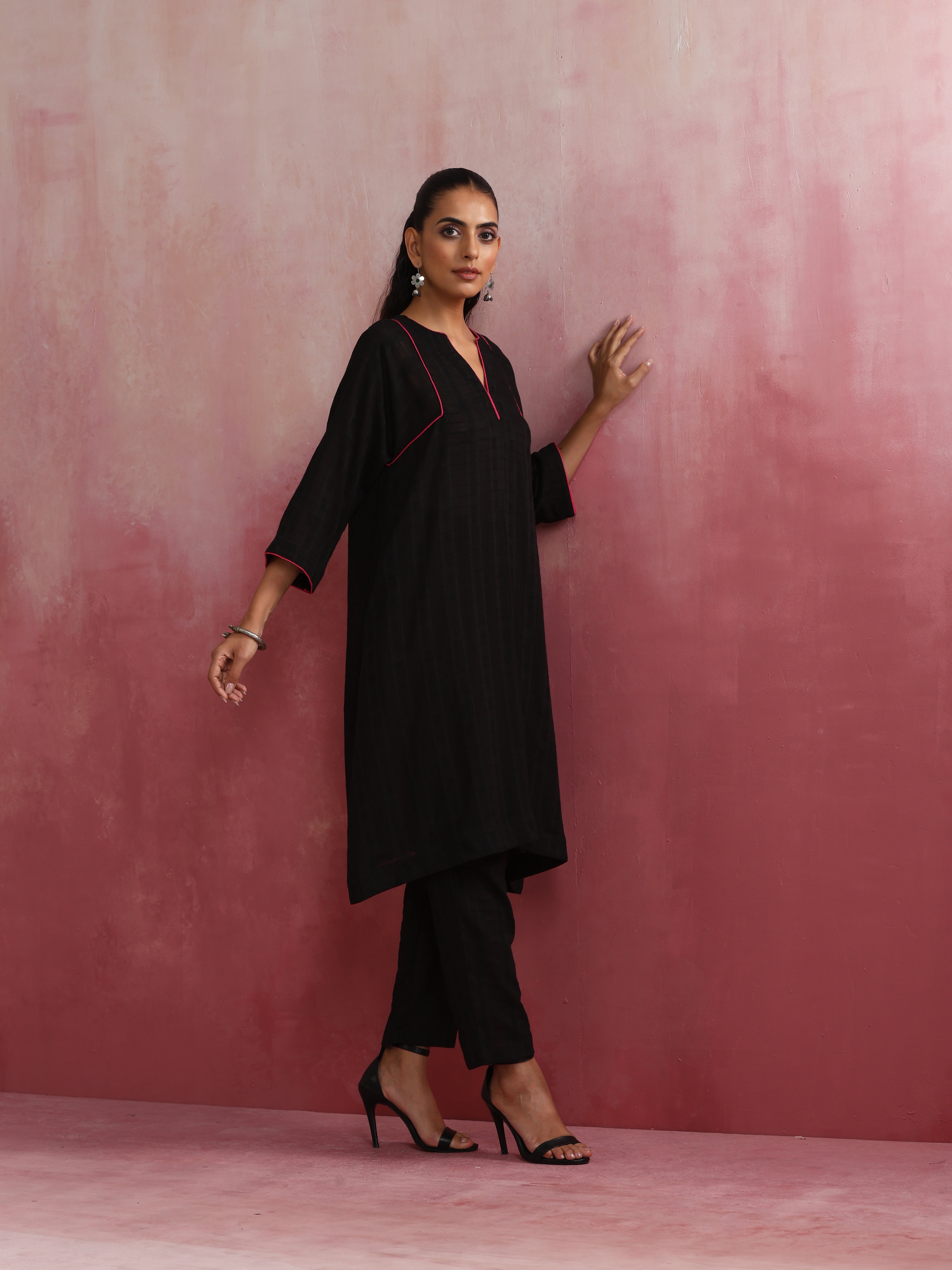 trueBrowns Black Cotton Dobby Kurta Co-ord set - view 3