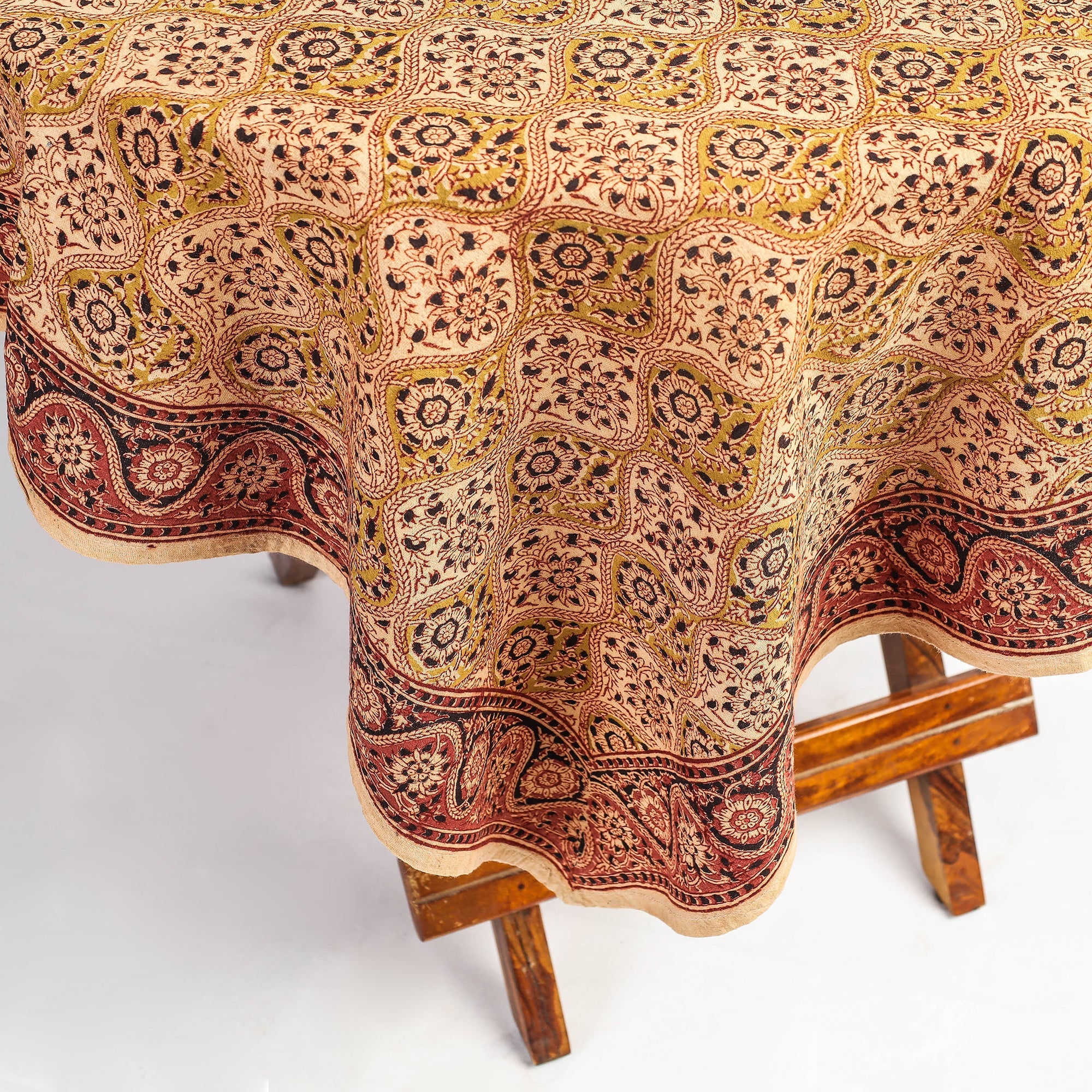 PITCHUKA SRINIVAS KALAMKARI PEDANA Beige - Original Pedana Kalamkari Block Printed Cotton Table Cover (45 x 45 in) - view 2
