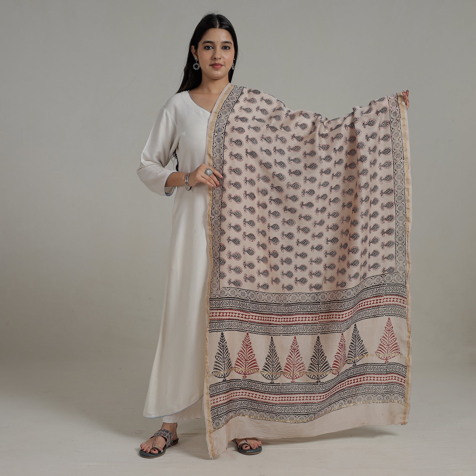 BAGH PRINTS BY YAKOOB KHATRI Beige - Block Printed Chanderi Silk Bagh Dupatta 36 - view 2